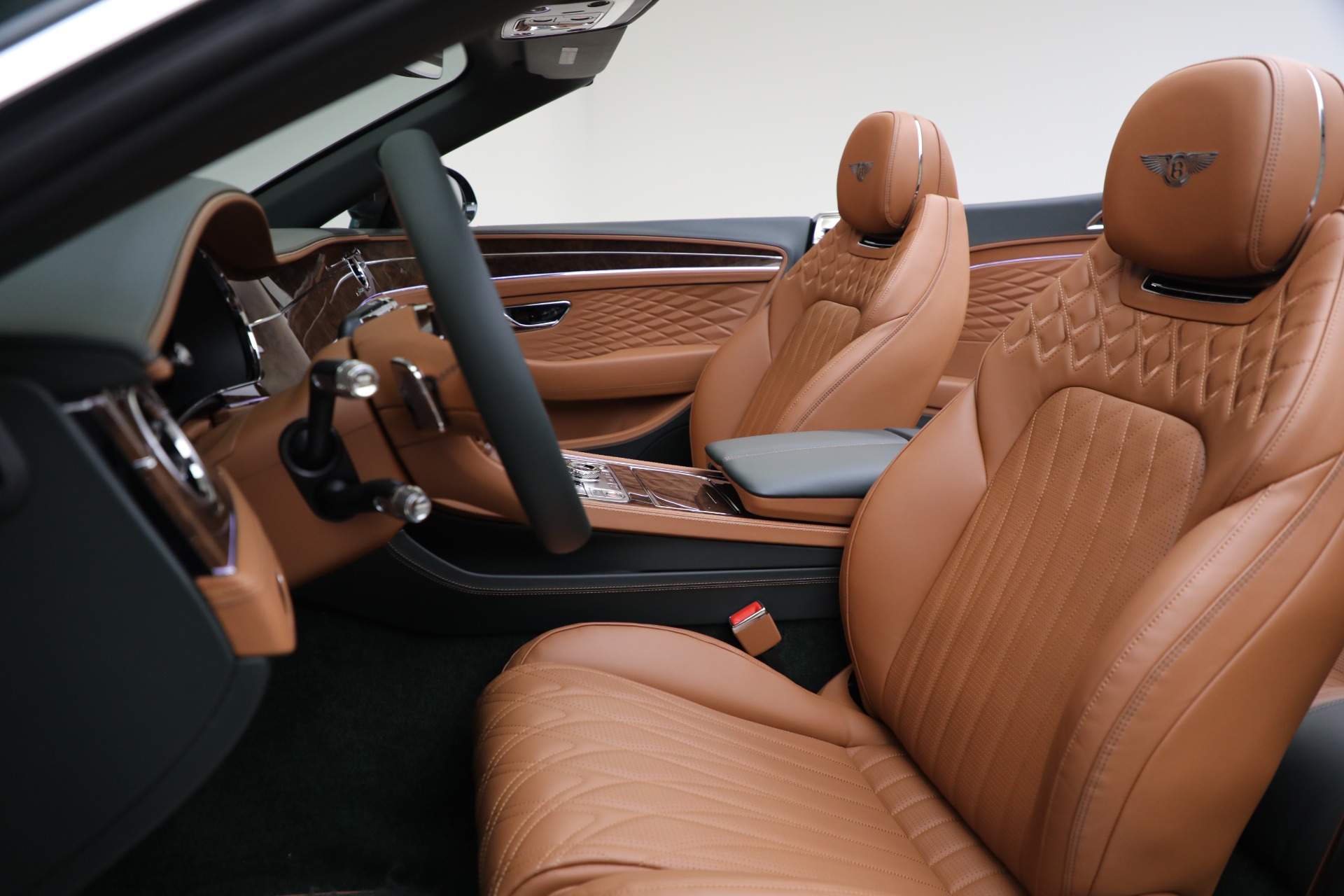 New-2026-Bentley-Continental-GTC-Azure