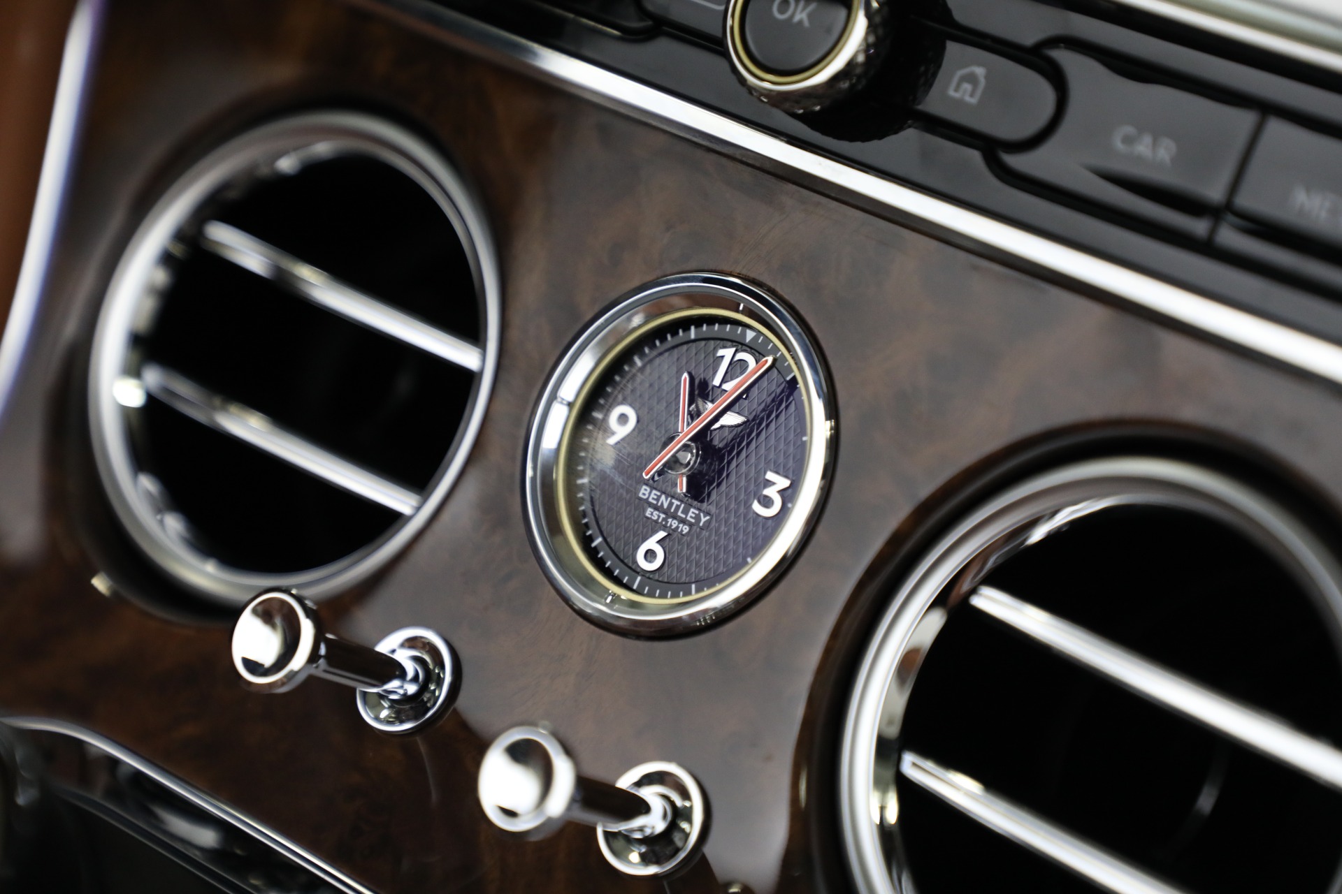 New-2026-Bentley-Continental-GTC-Azure