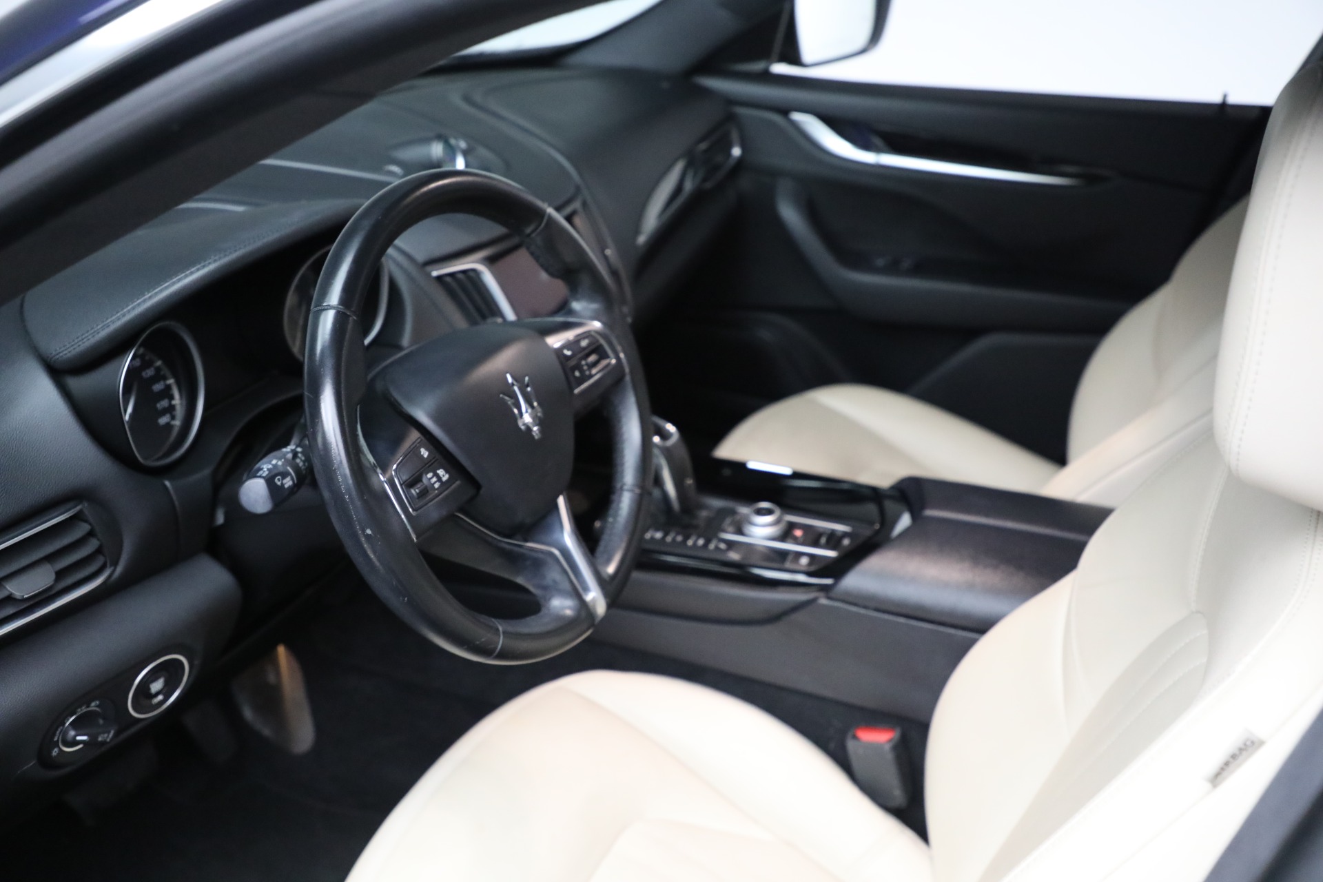 Used-2019-Maserati-Levante