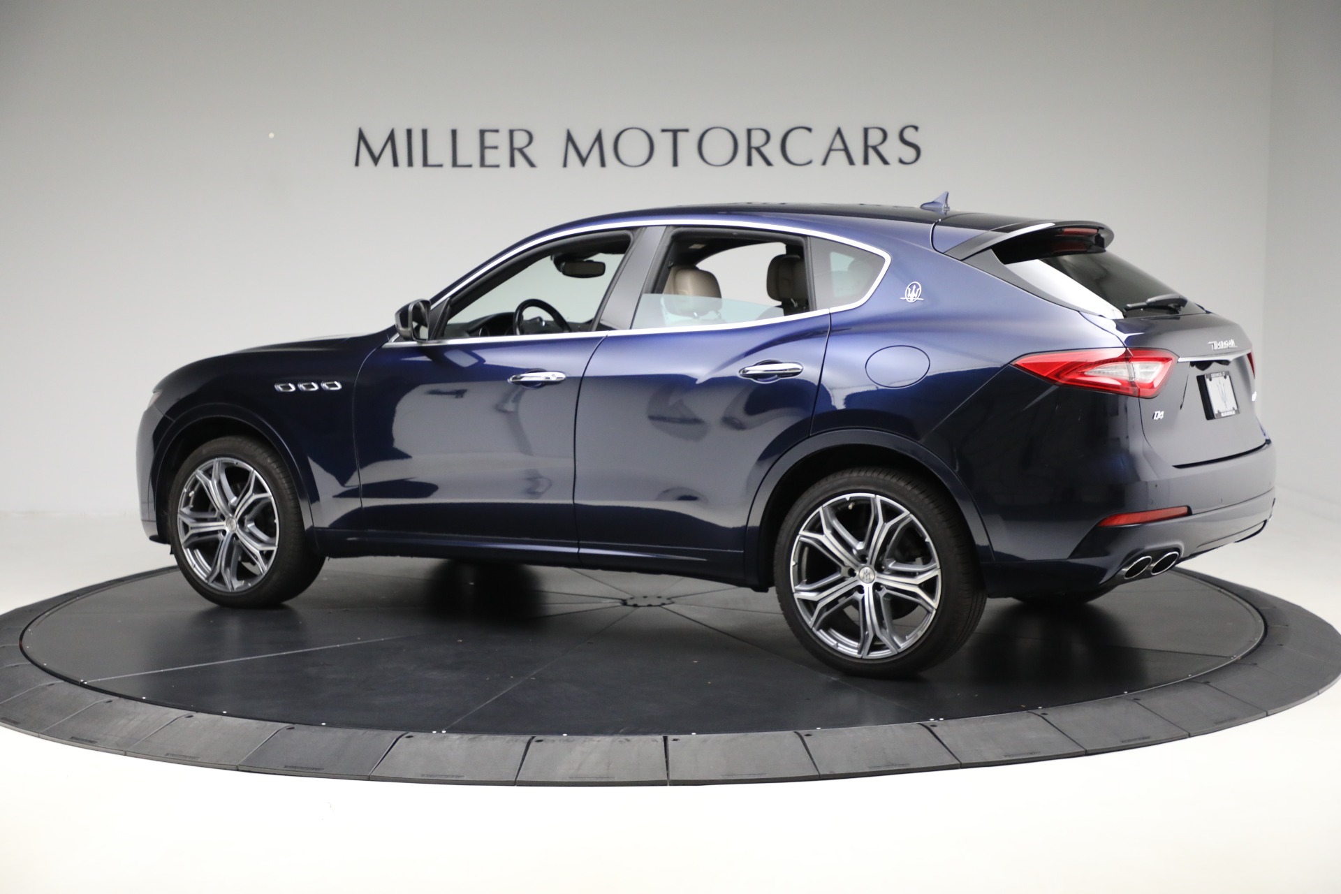 Used-2019-Maserati-Levante
