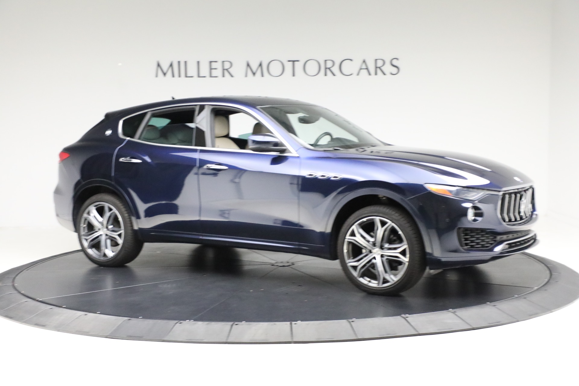 Used-2019-Maserati-Levante