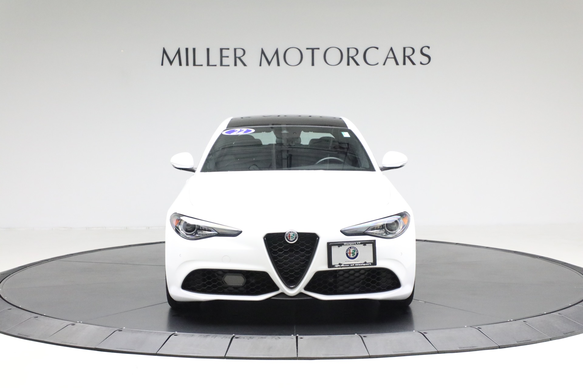 Used-2022-Alfa-Romeo-Giulia-Sprint