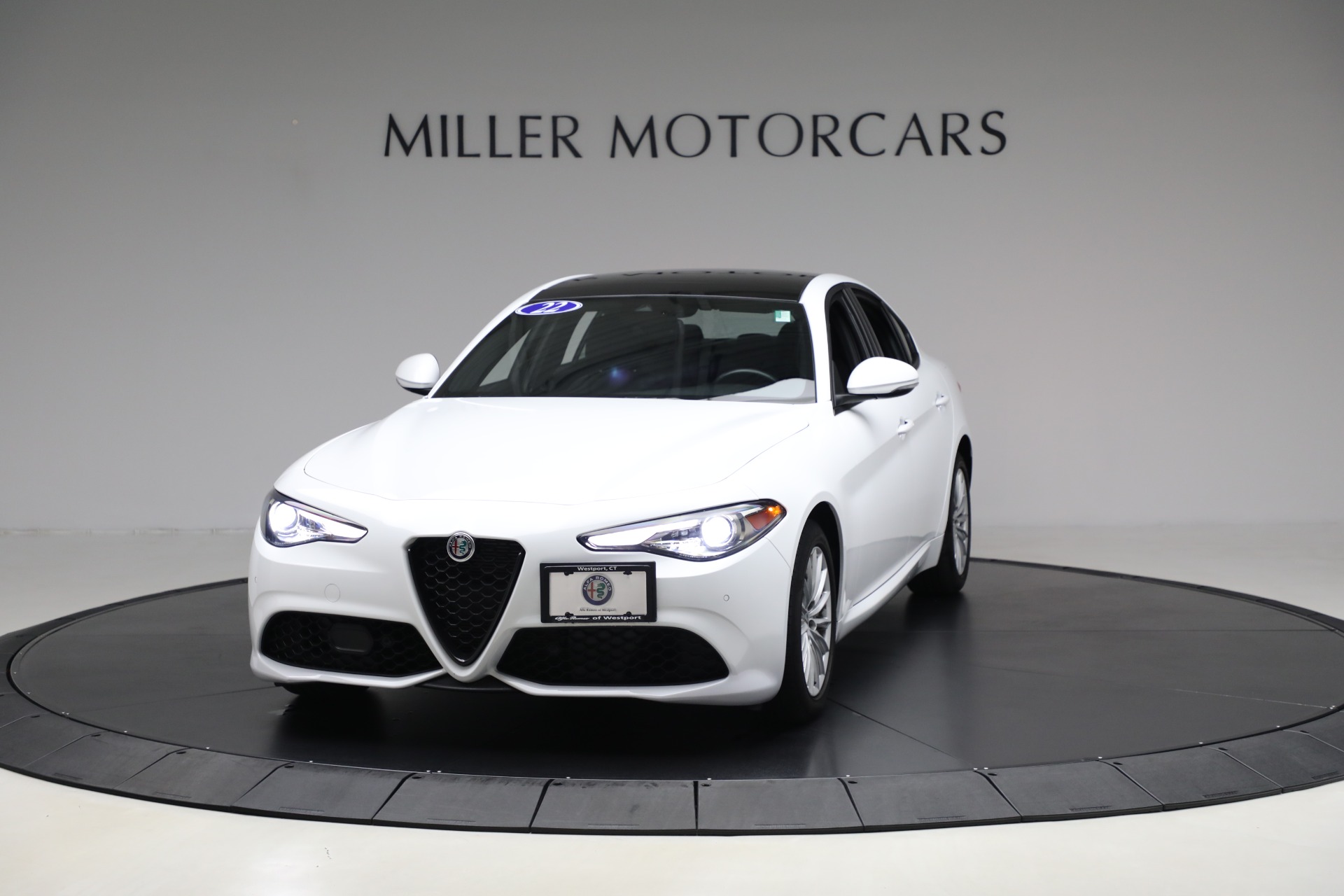 Used-2022-Alfa-Romeo-Giulia-Sprint