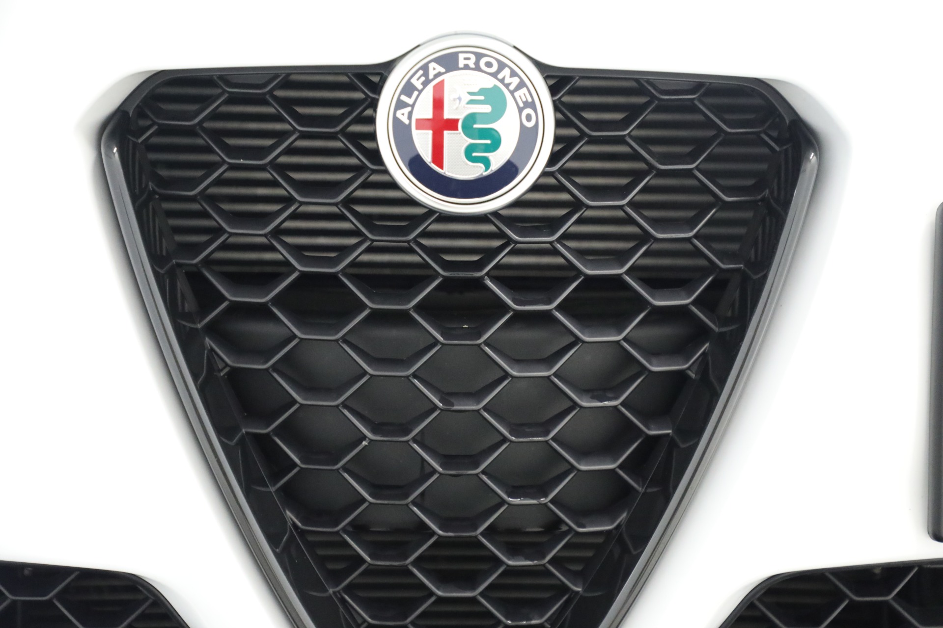 Used-2022-Alfa-Romeo-Giulia-Sprint