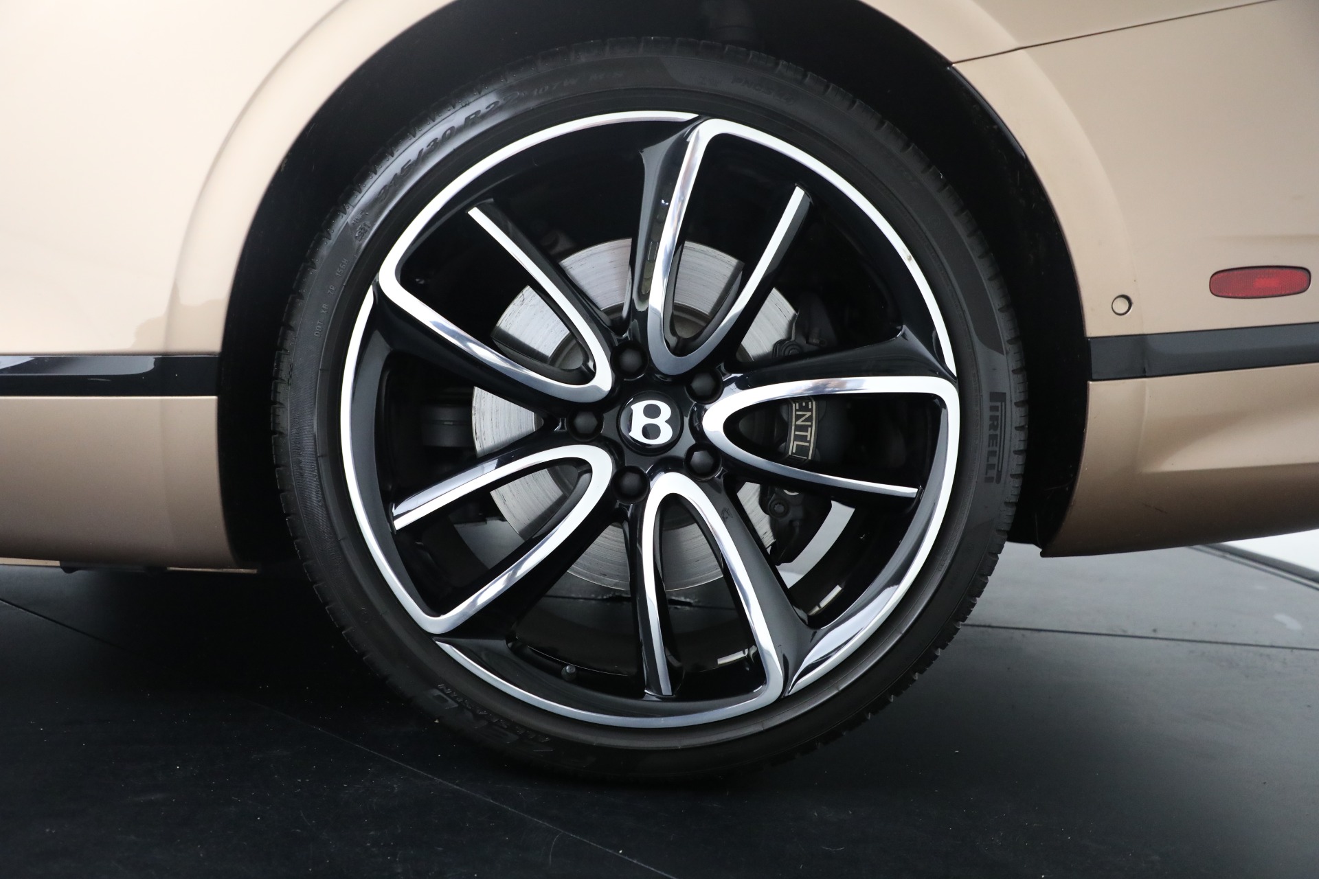 Used-2022-Bentley-Continental-GT-V8