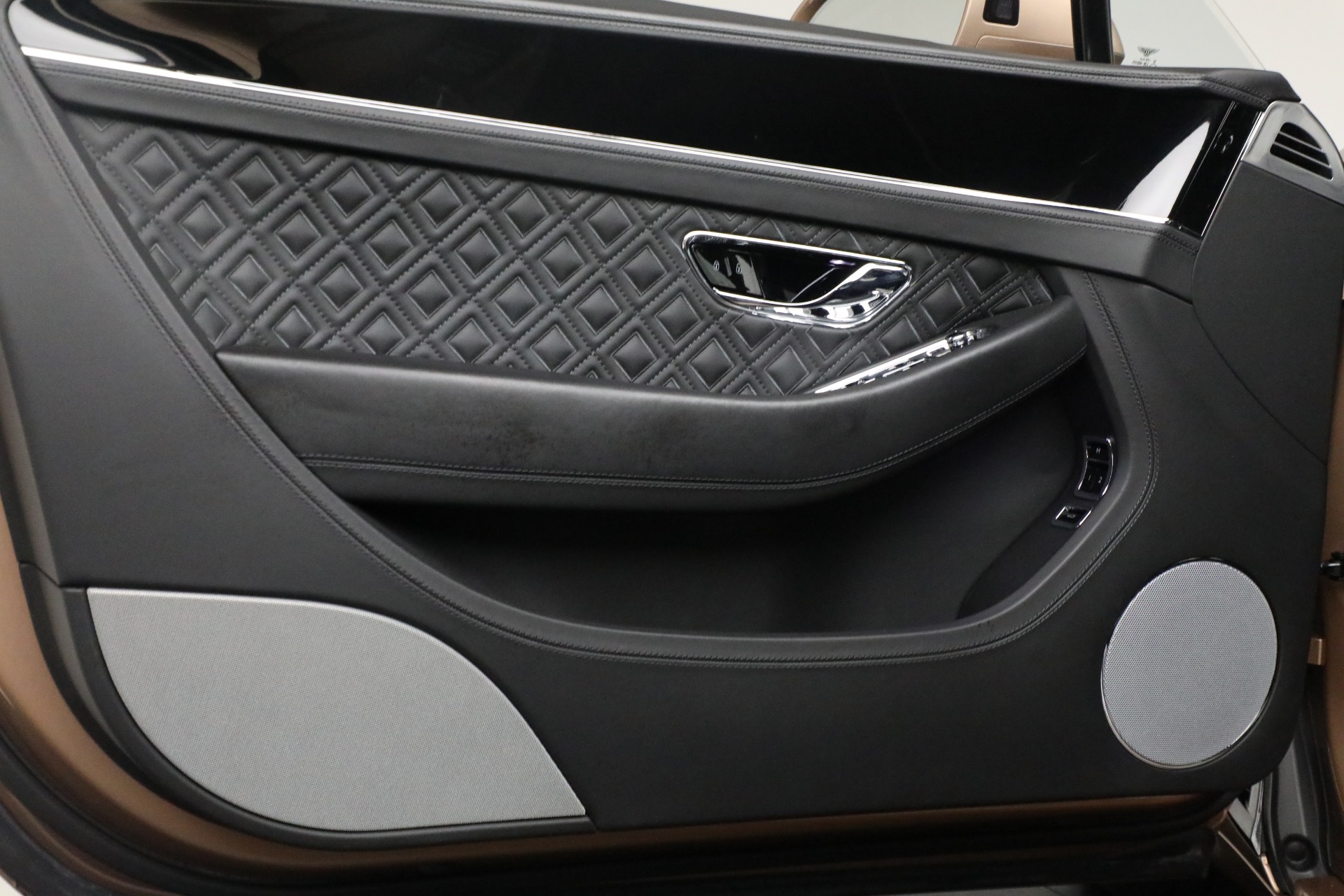 Used-2022-Bentley-Continental-GT-V8