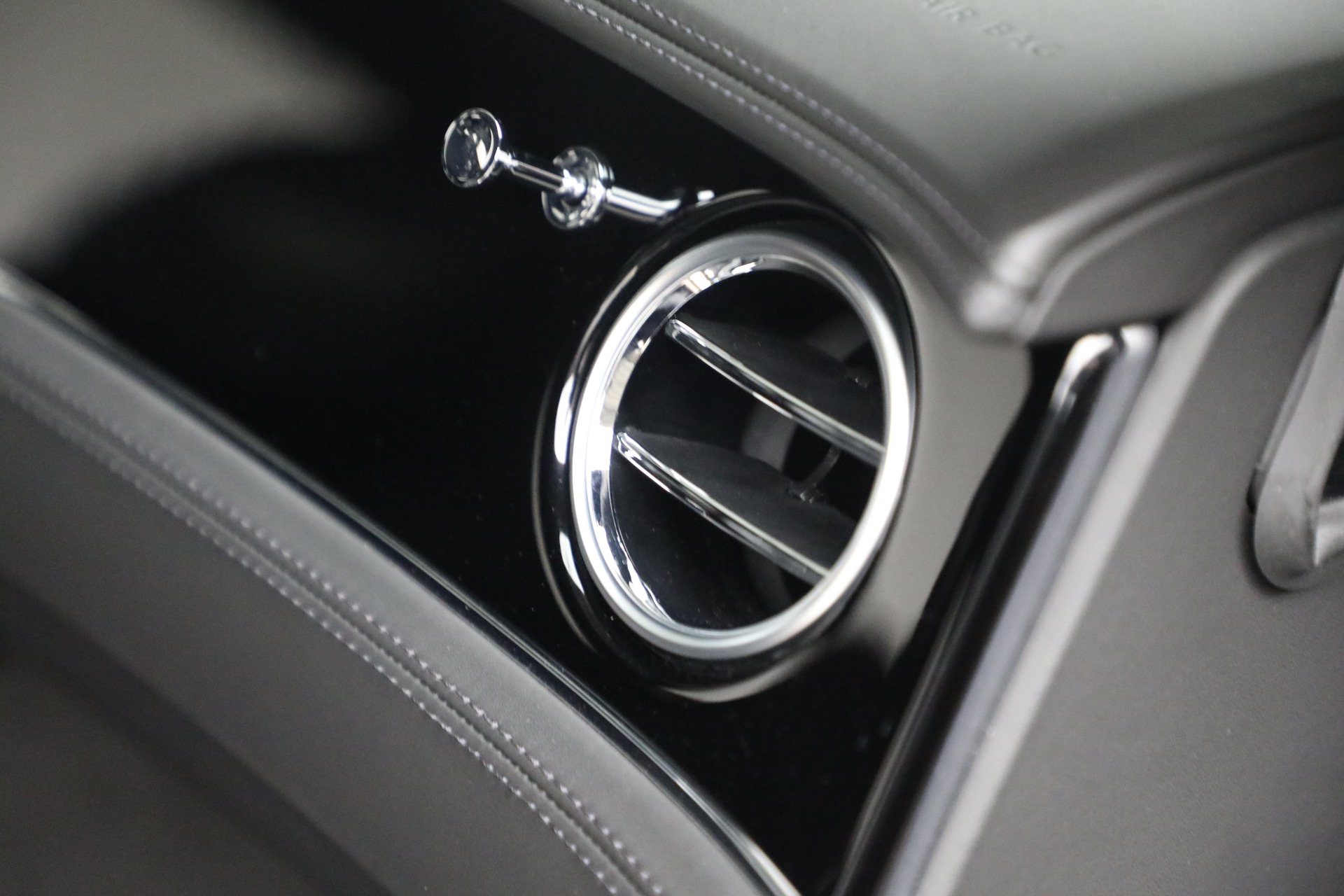 Used-2022-Bentley-Continental-GT-V8