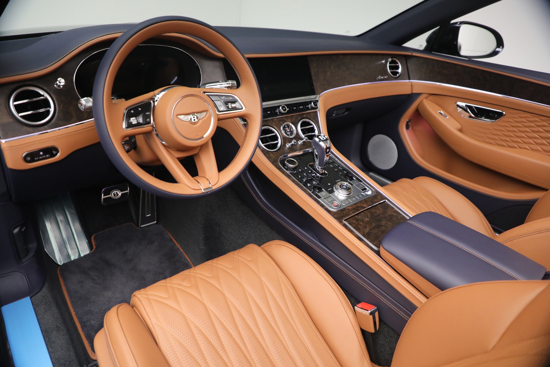 New-2026-Bentley-Continental-GTC-Azure