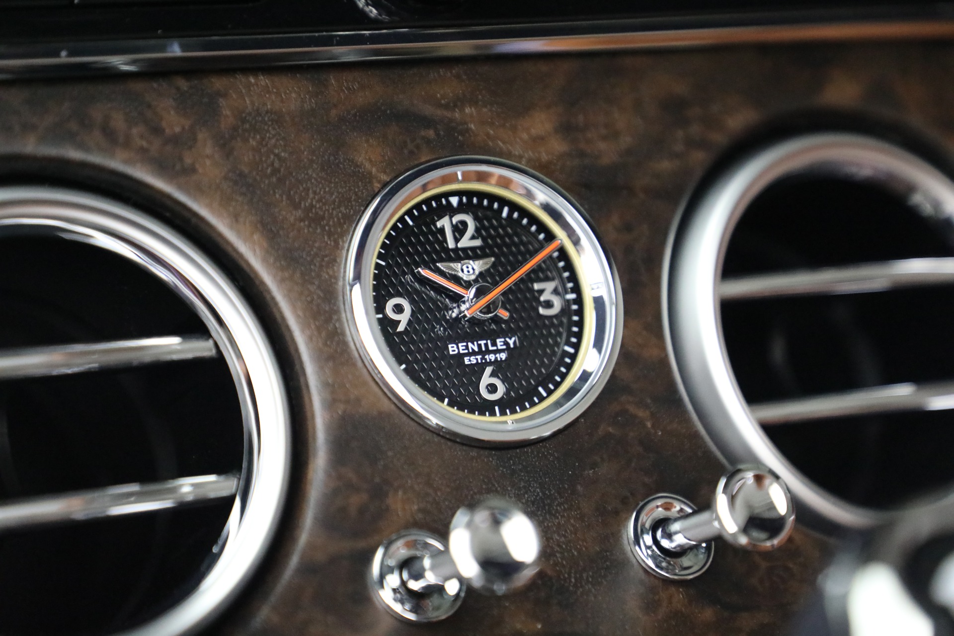 New-2026-Bentley-Continental-GTC-Azure