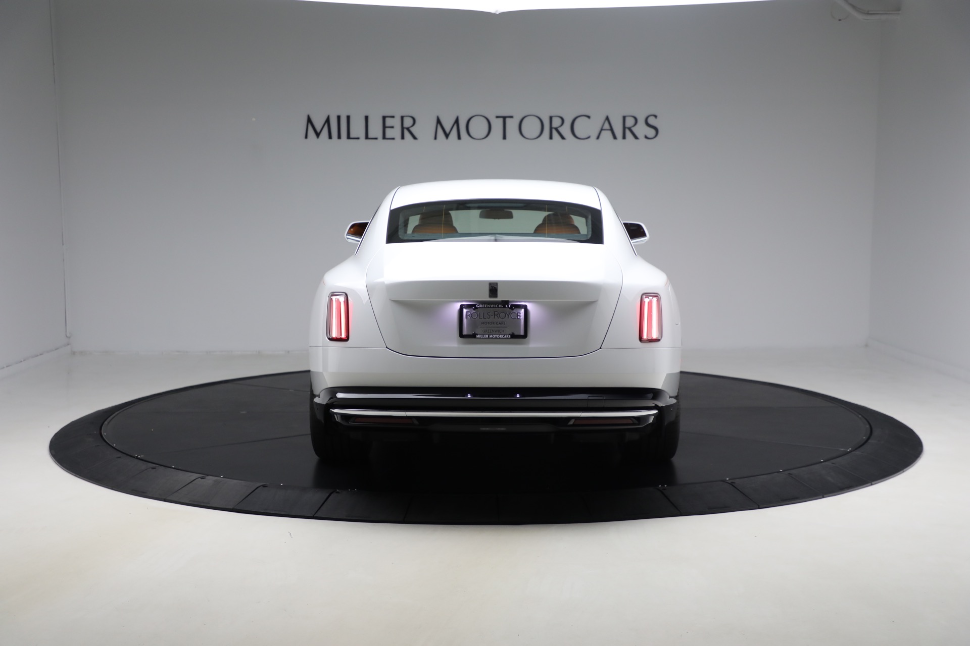 Used-2024-Rolls-Royce-Spectre