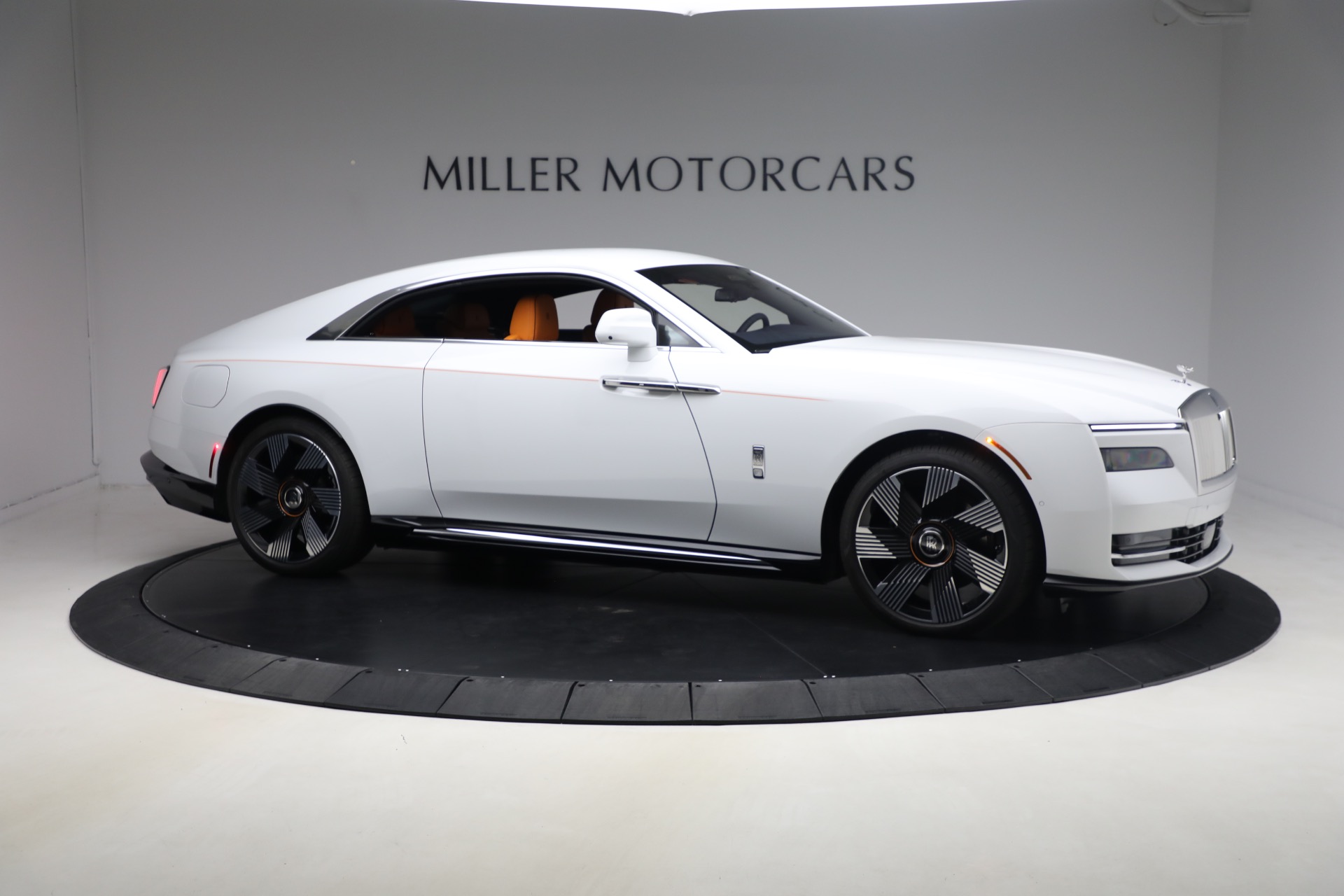 Used-2024-Rolls-Royce-Spectre