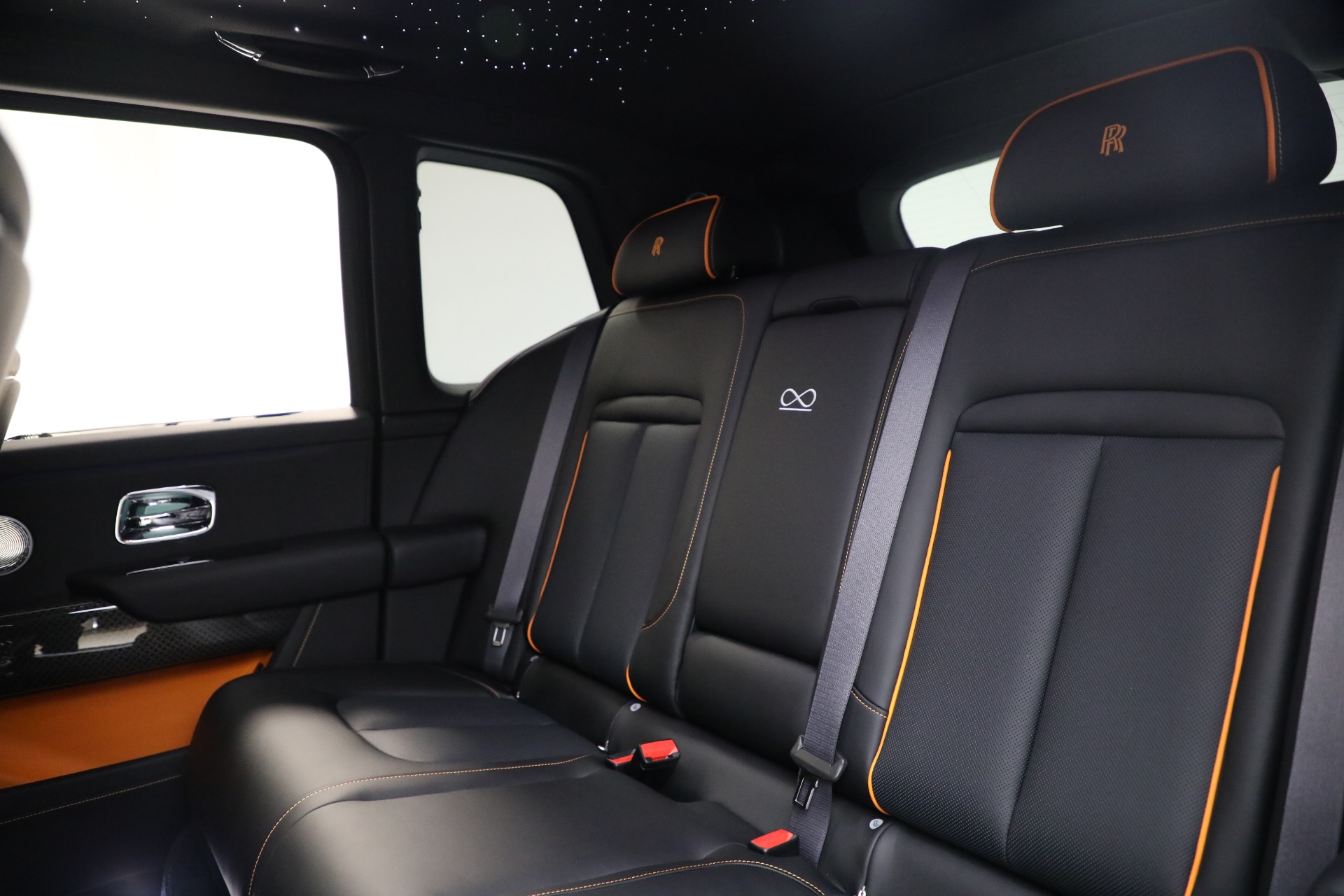 New-2026-Rolls-Royce-Black-Badge-Cullinan