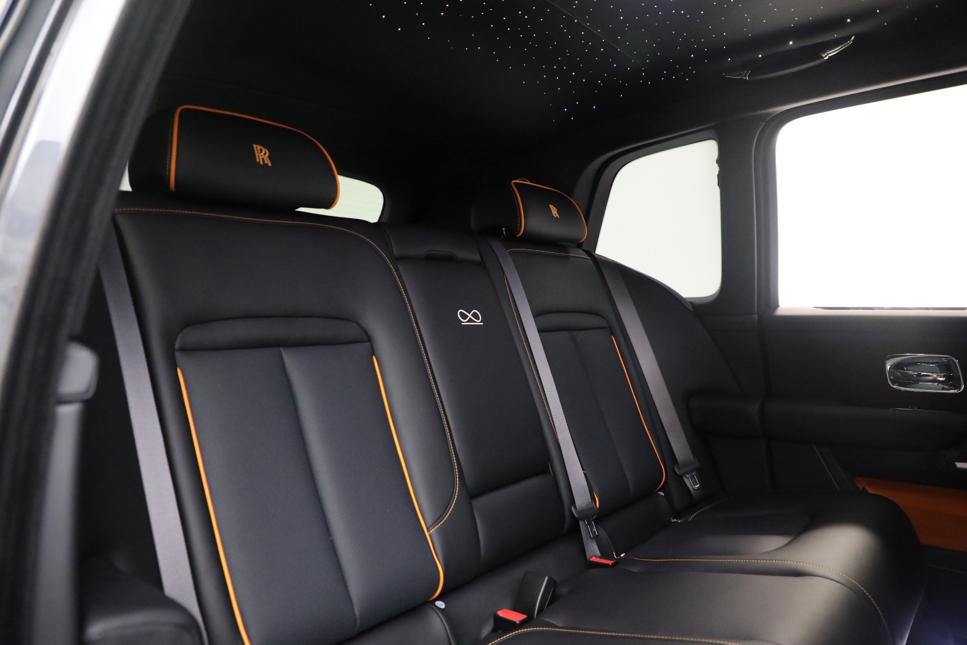 New-2026-Rolls-Royce-Black-Badge-Cullinan