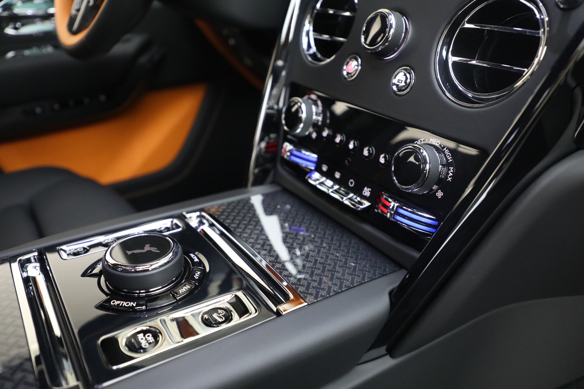 New-2026-Rolls-Royce-Black-Badge-Cullinan