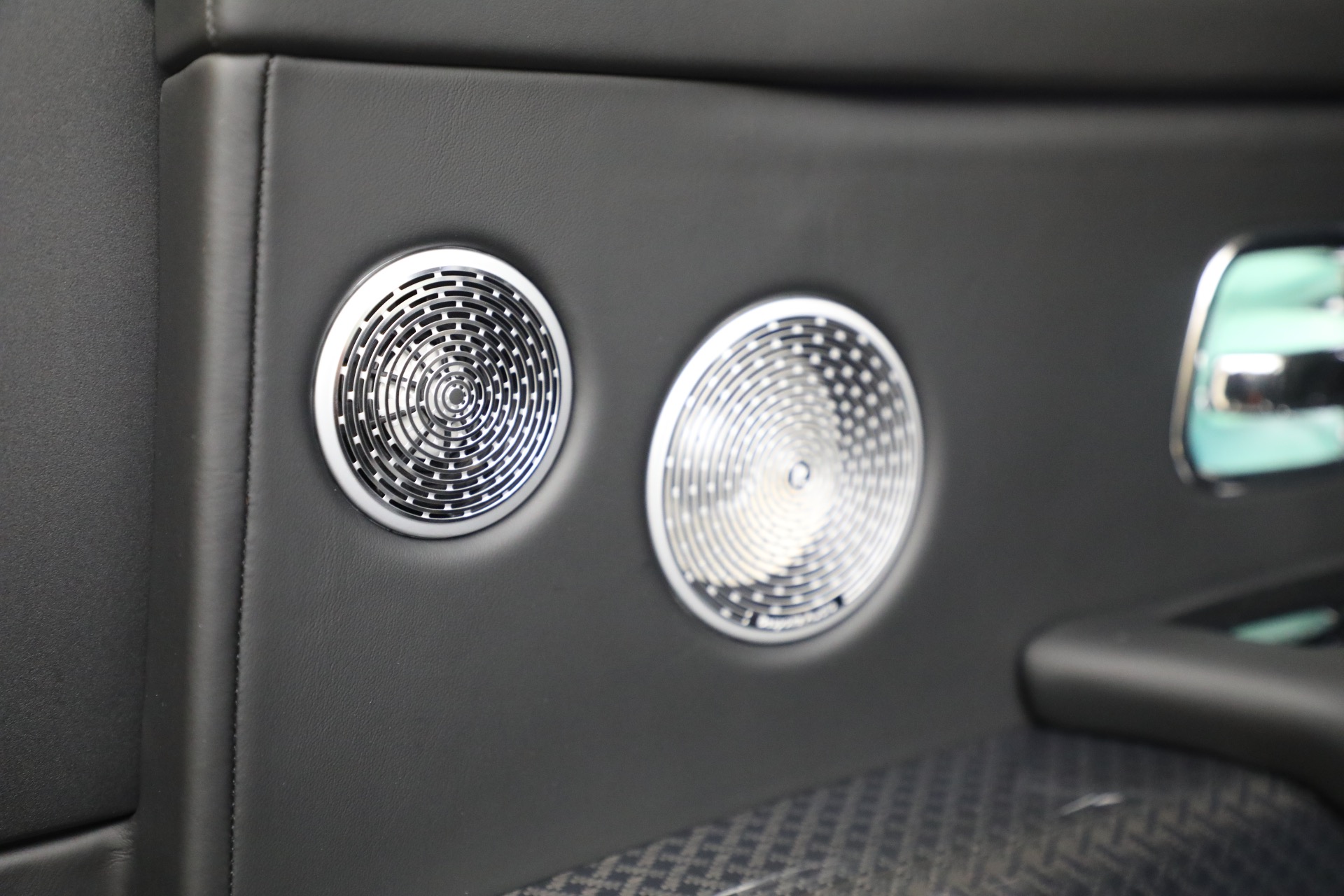 New-2026-Rolls-Royce-Black-Badge-Cullinan