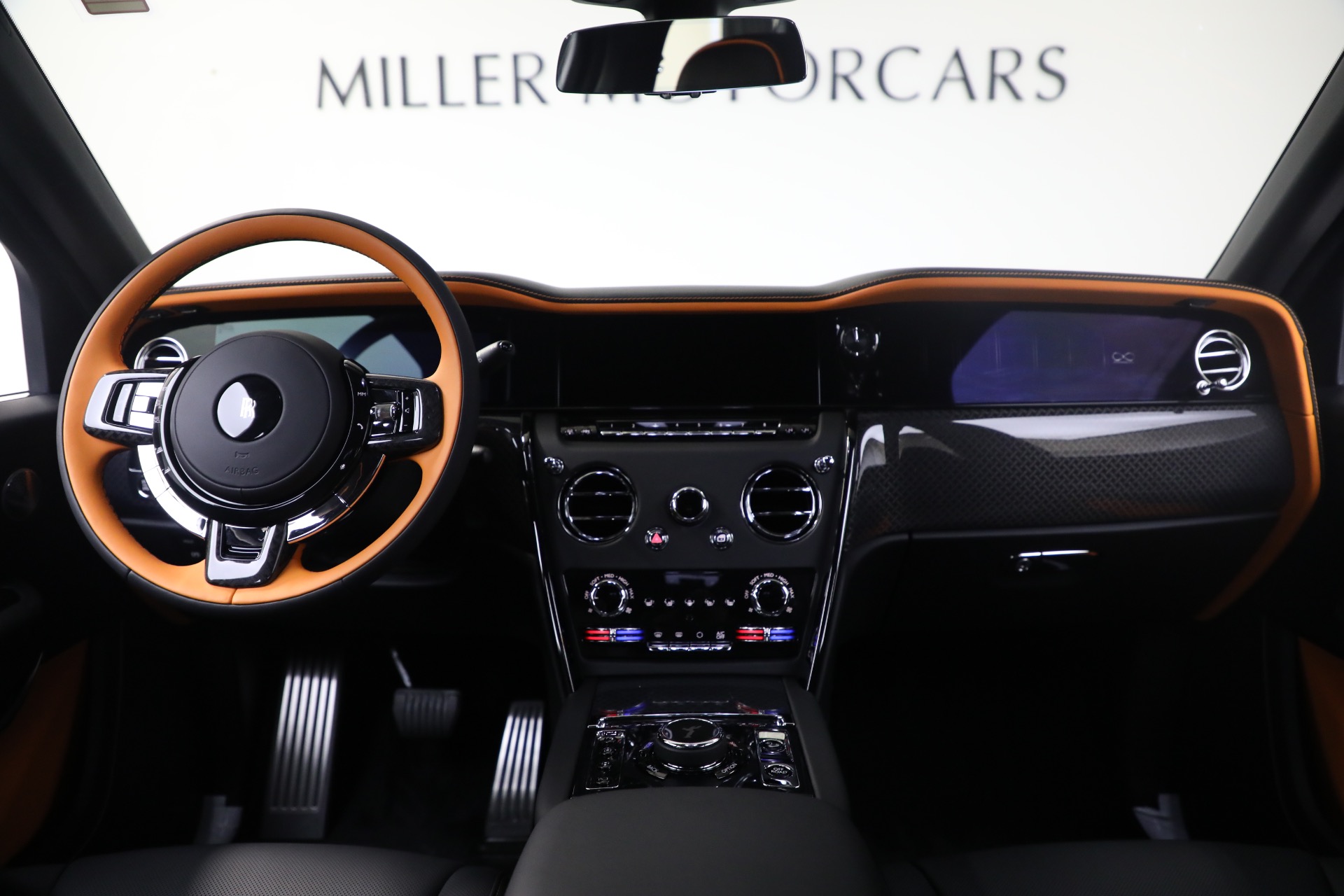 New-2026-Rolls-Royce-Black-Badge-Cullinan