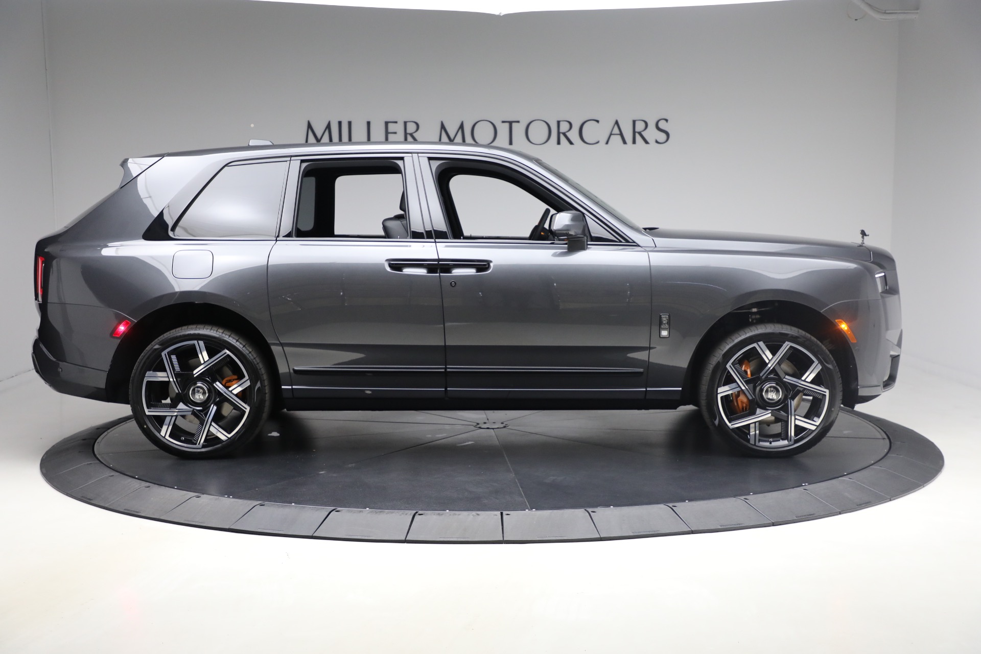 New-2026-Rolls-Royce-Black-Badge-Cullinan
