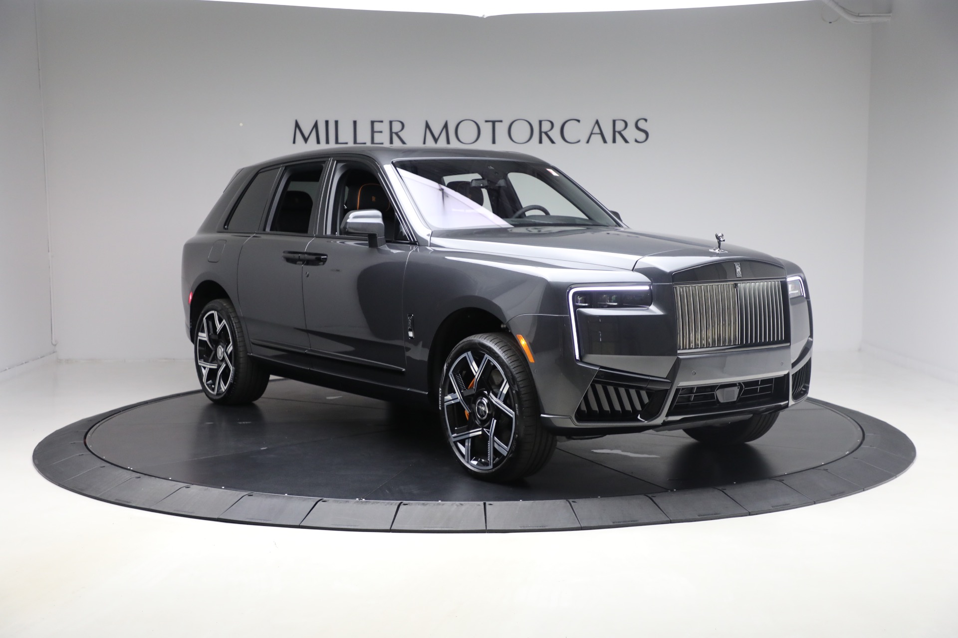 New-2026-Rolls-Royce-Black-Badge-Cullinan