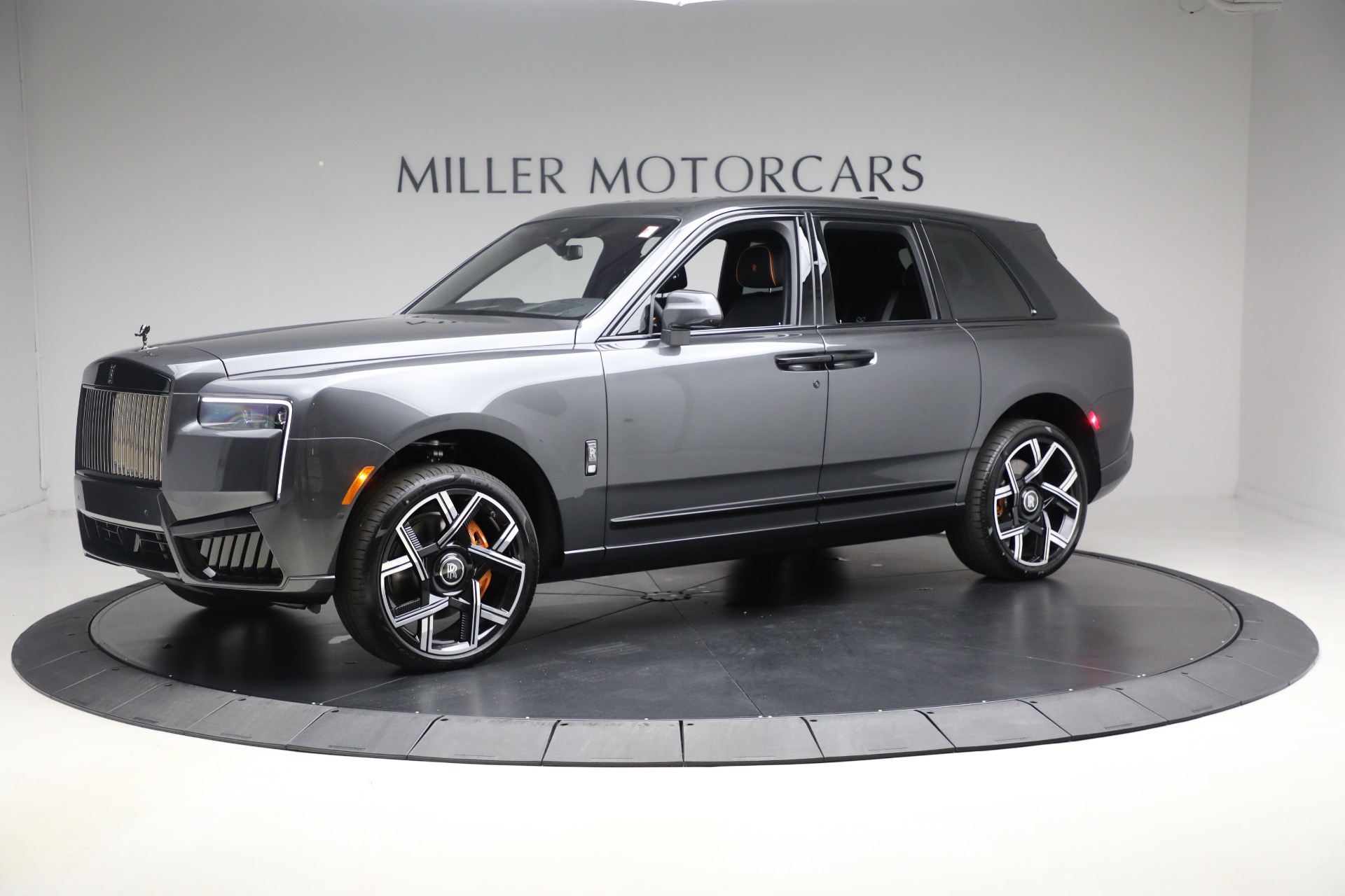 New-2026-Rolls-Royce-Black-Badge-Cullinan