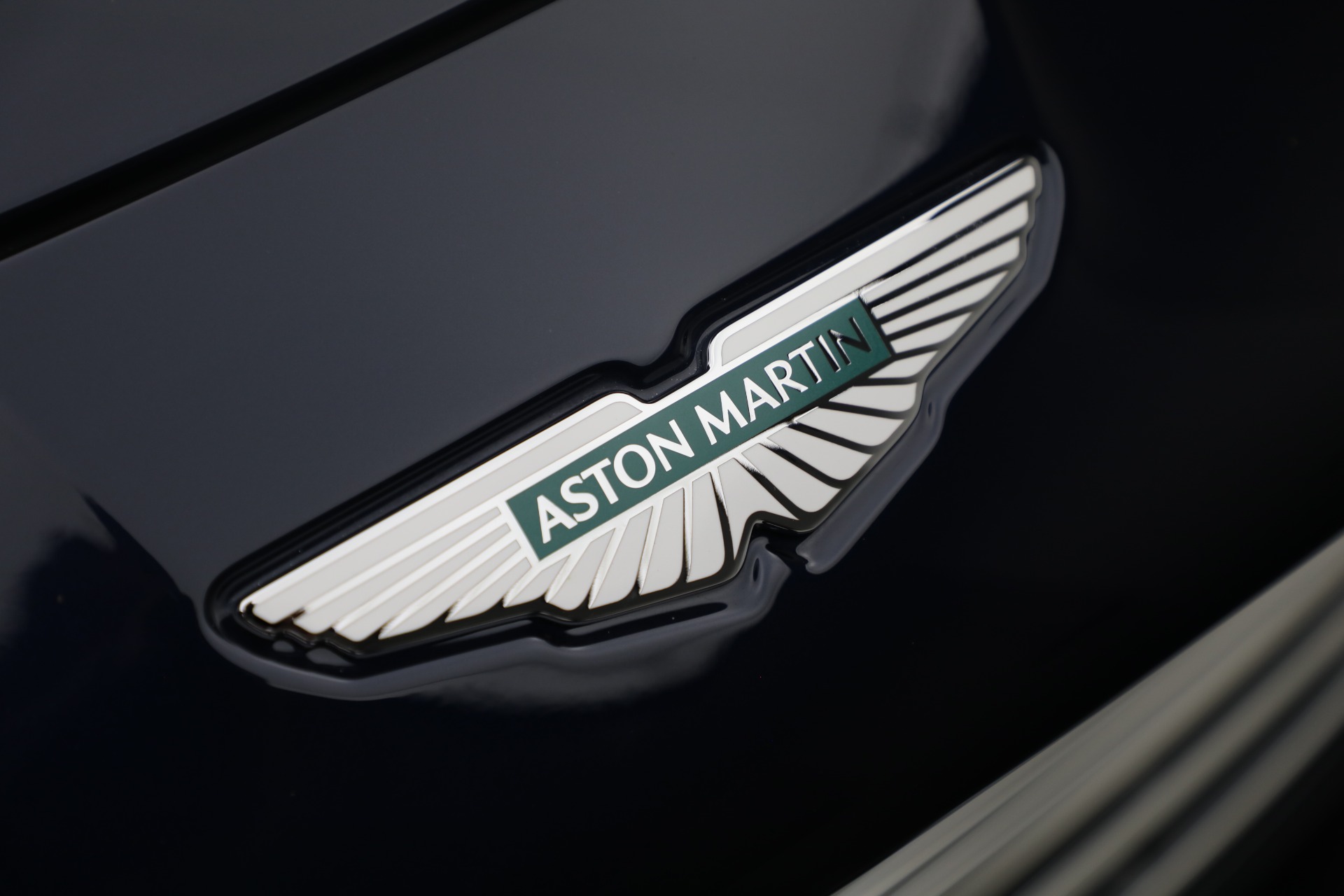 New-2026-Aston-Martin-Vanquish-Volante