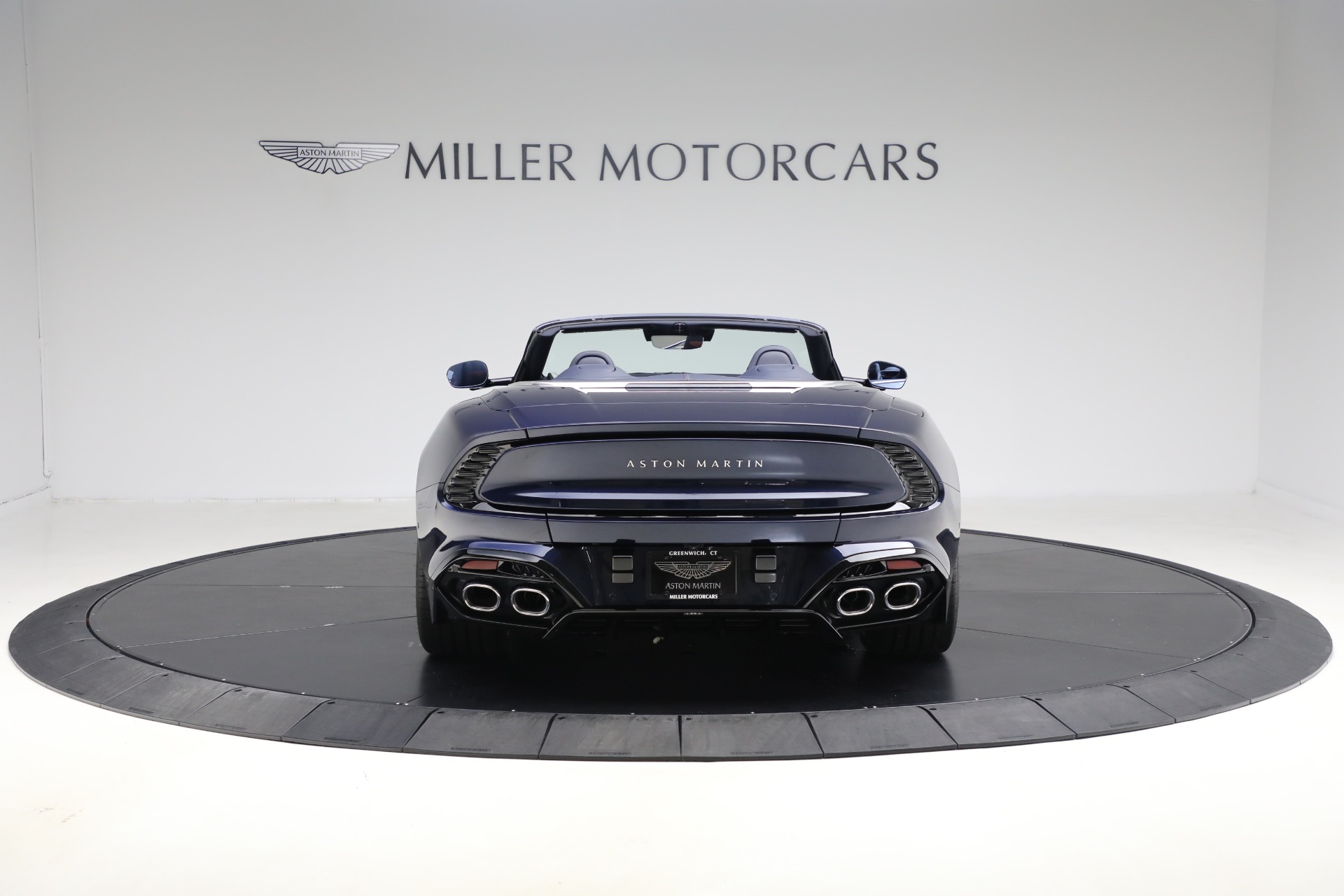 New-2026-Aston-Martin-Vanquish-Volante