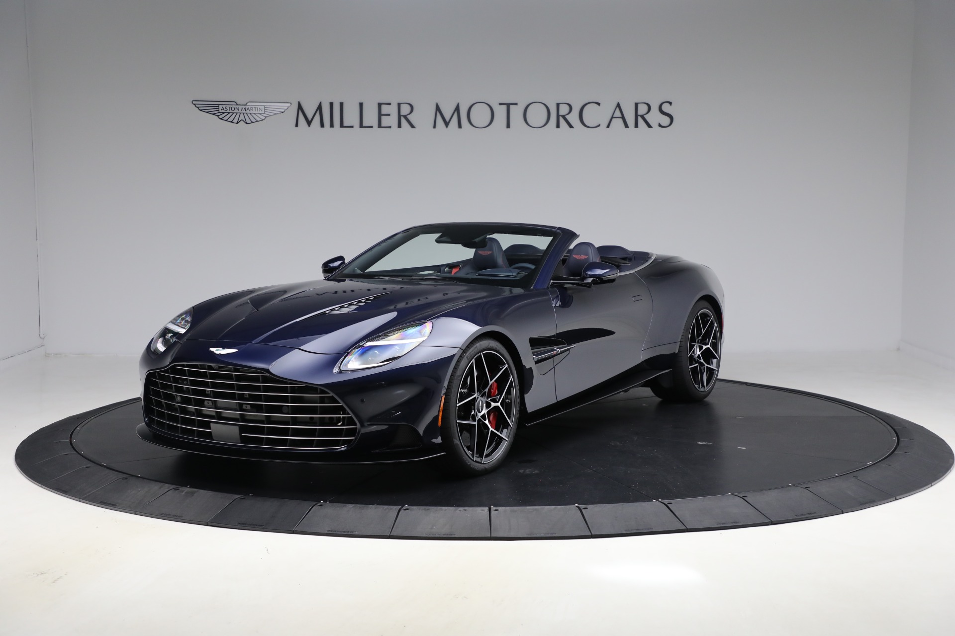 New-2026-Aston-Martin-Vanquish-Volante