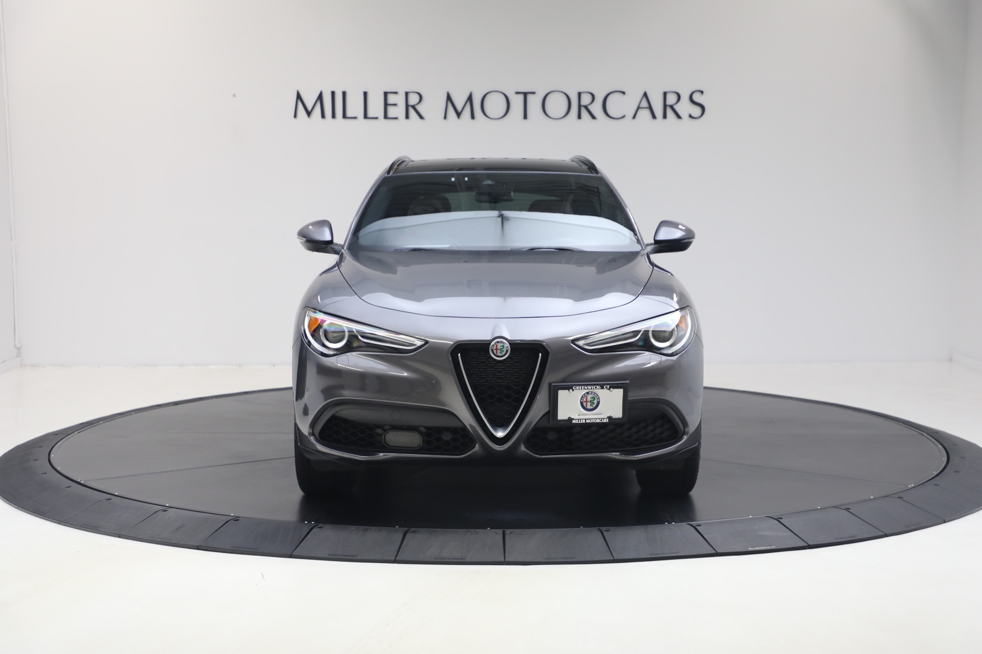 Used-2022-Alfa-Romeo-Stelvio-Ti