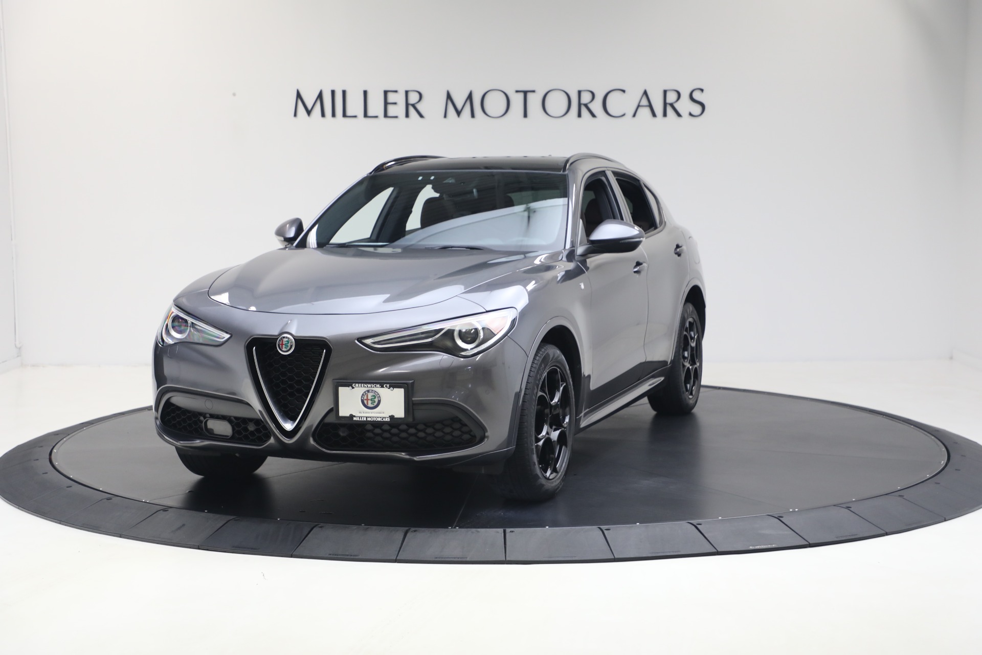 Used-2022-Alfa-Romeo-Stelvio-Ti