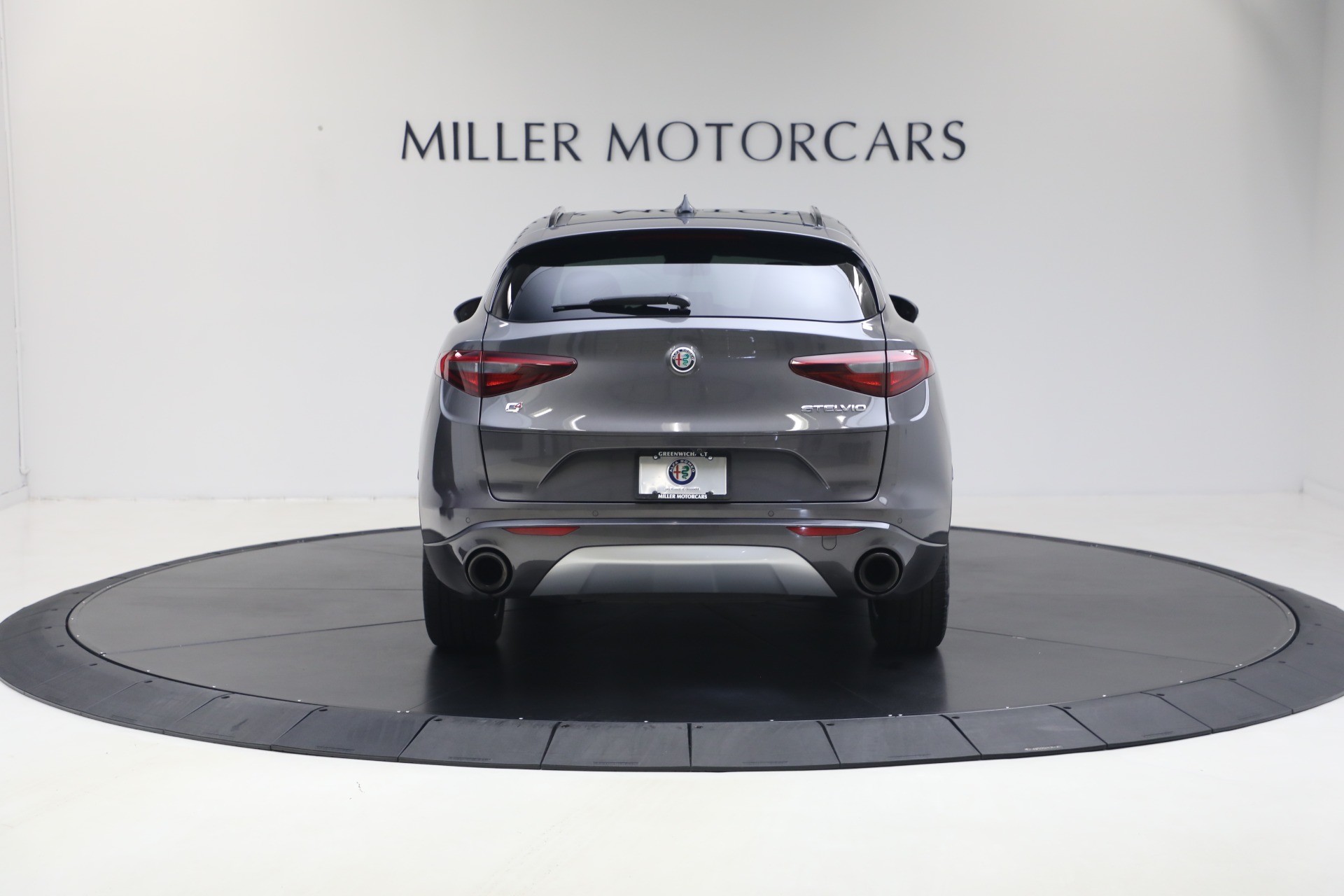 Used-2022-Alfa-Romeo-Stelvio-Ti