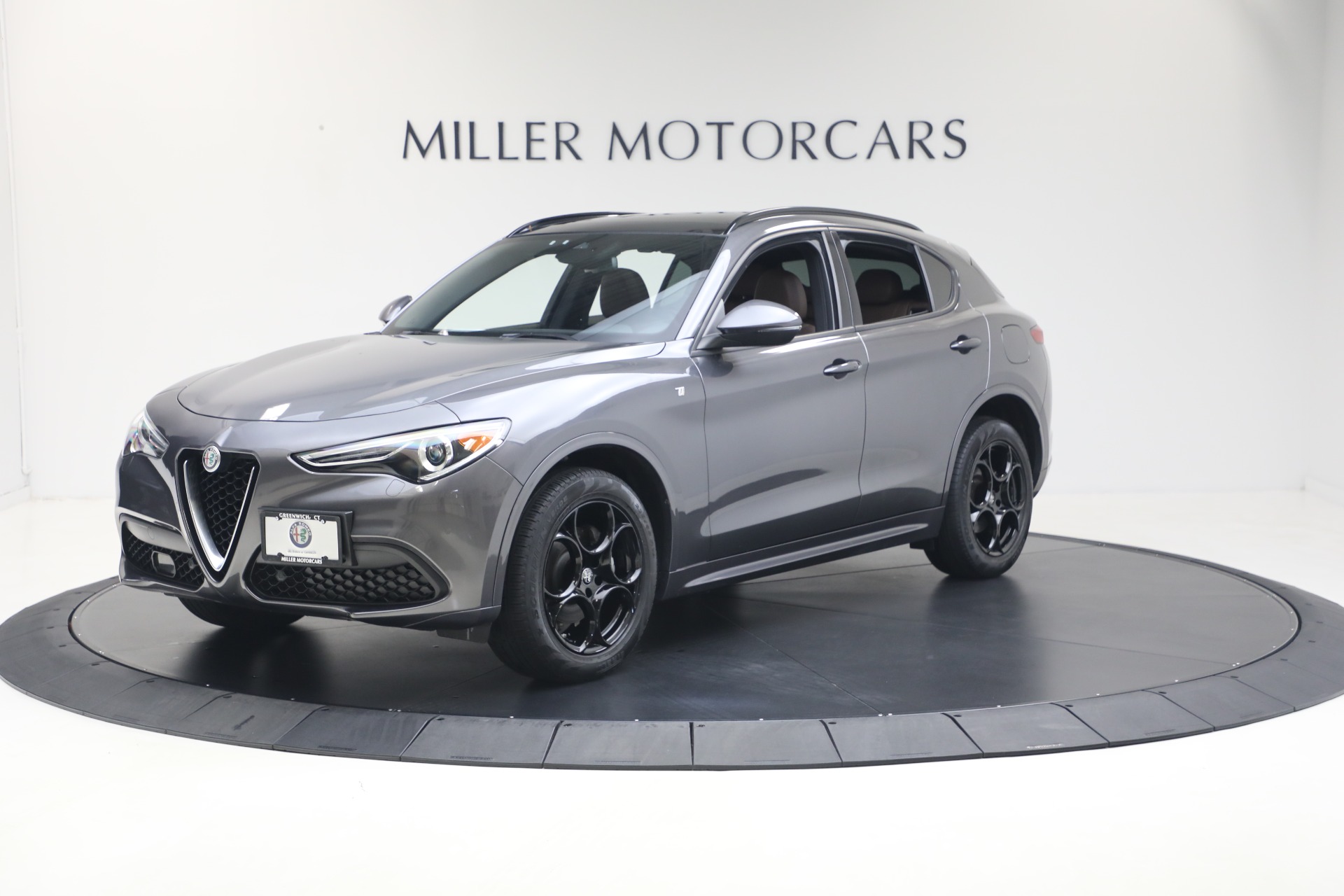 Used-2022-Alfa-Romeo-Stelvio-Ti