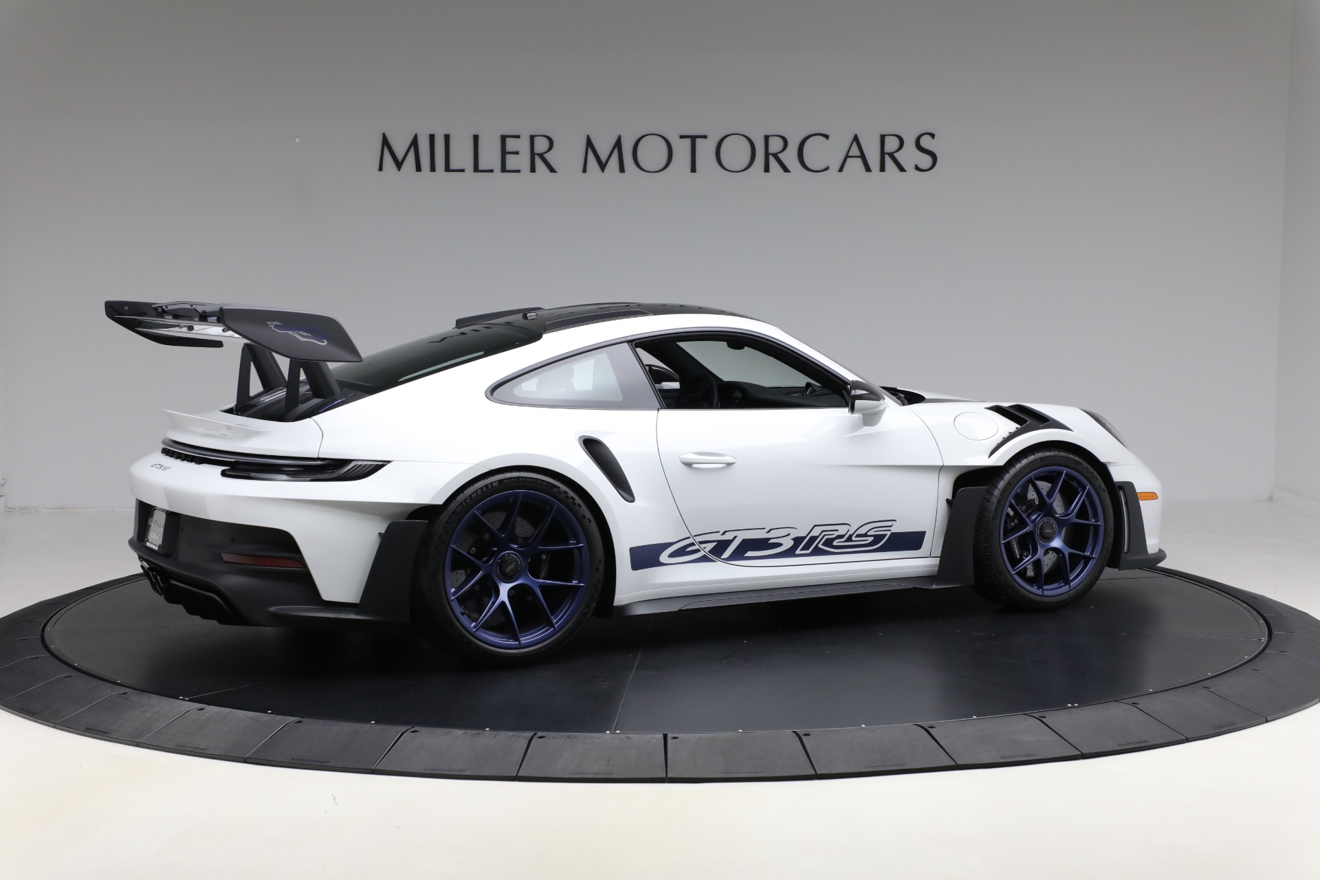 Used-2025-Porsche-911-GT3-RS