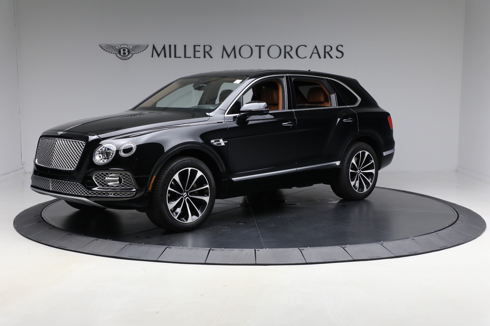 Used-2018-Bentley-Bentayga-W12-Onyx-Edition