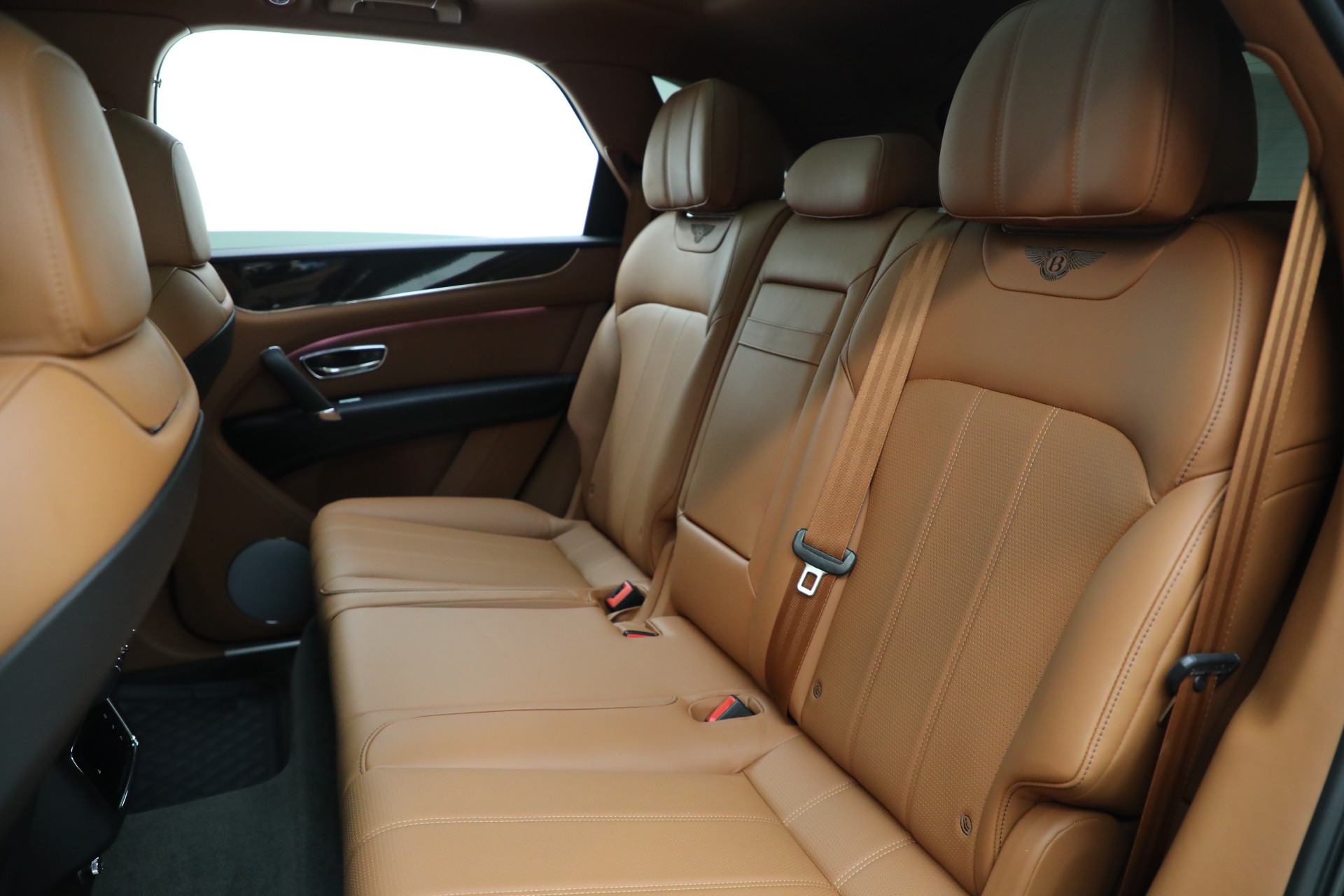 Used-2018-Bentley-Bentayga-W12-Onyx-Edition