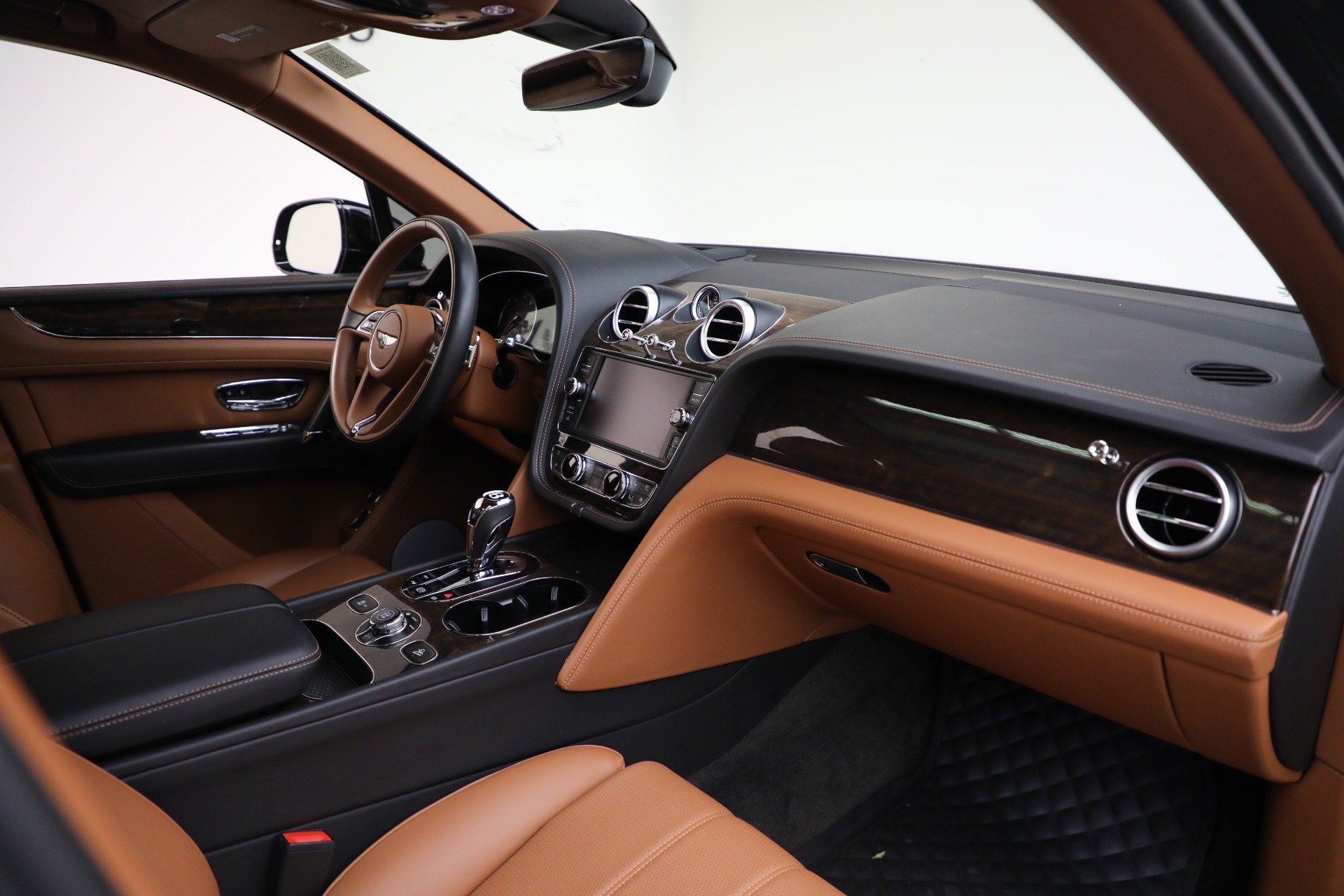Used-2018-Bentley-Bentayga-W12-Onyx-Edition