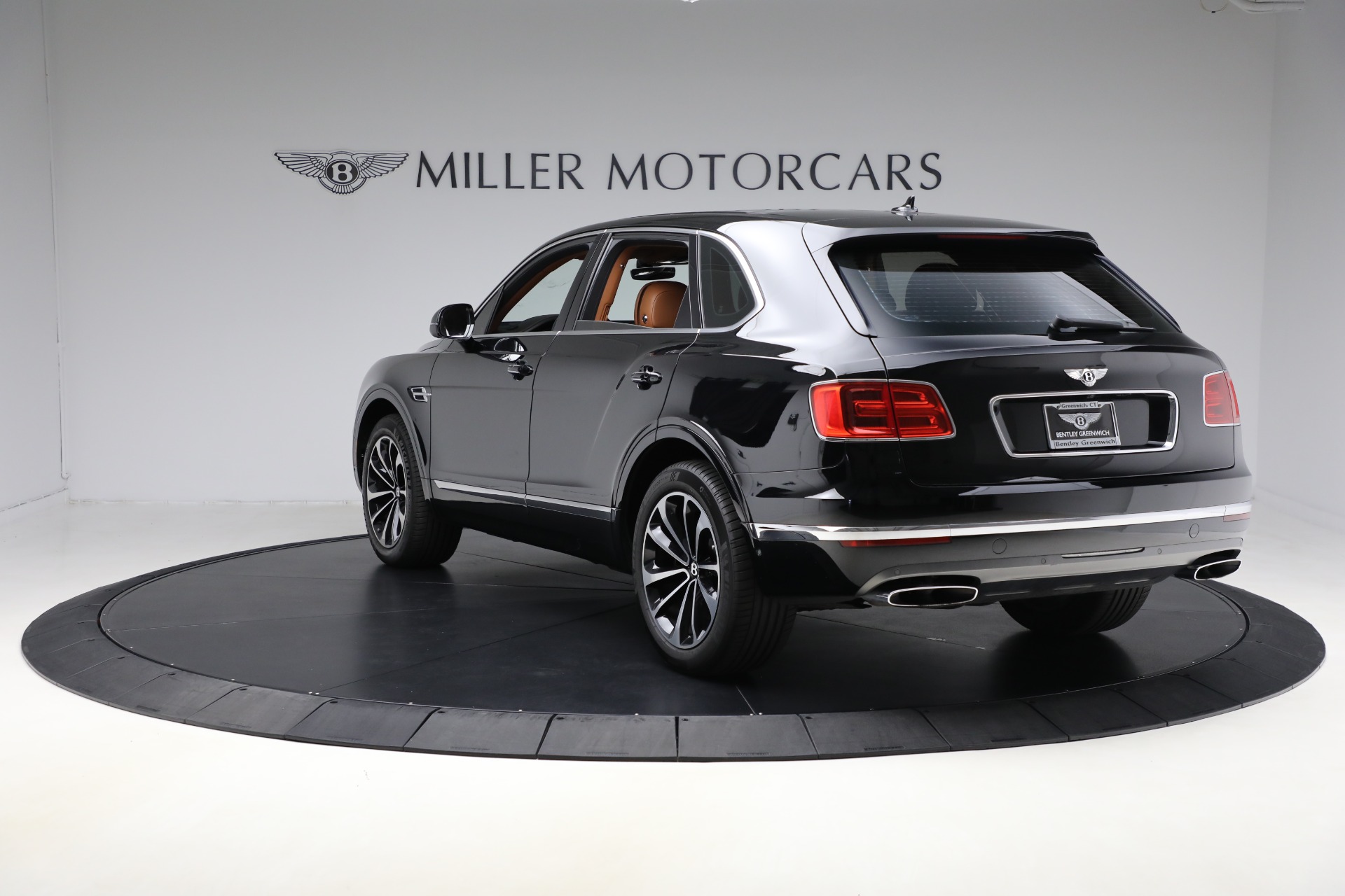 Used-2018-Bentley-Bentayga-W12-Onyx-Edition
