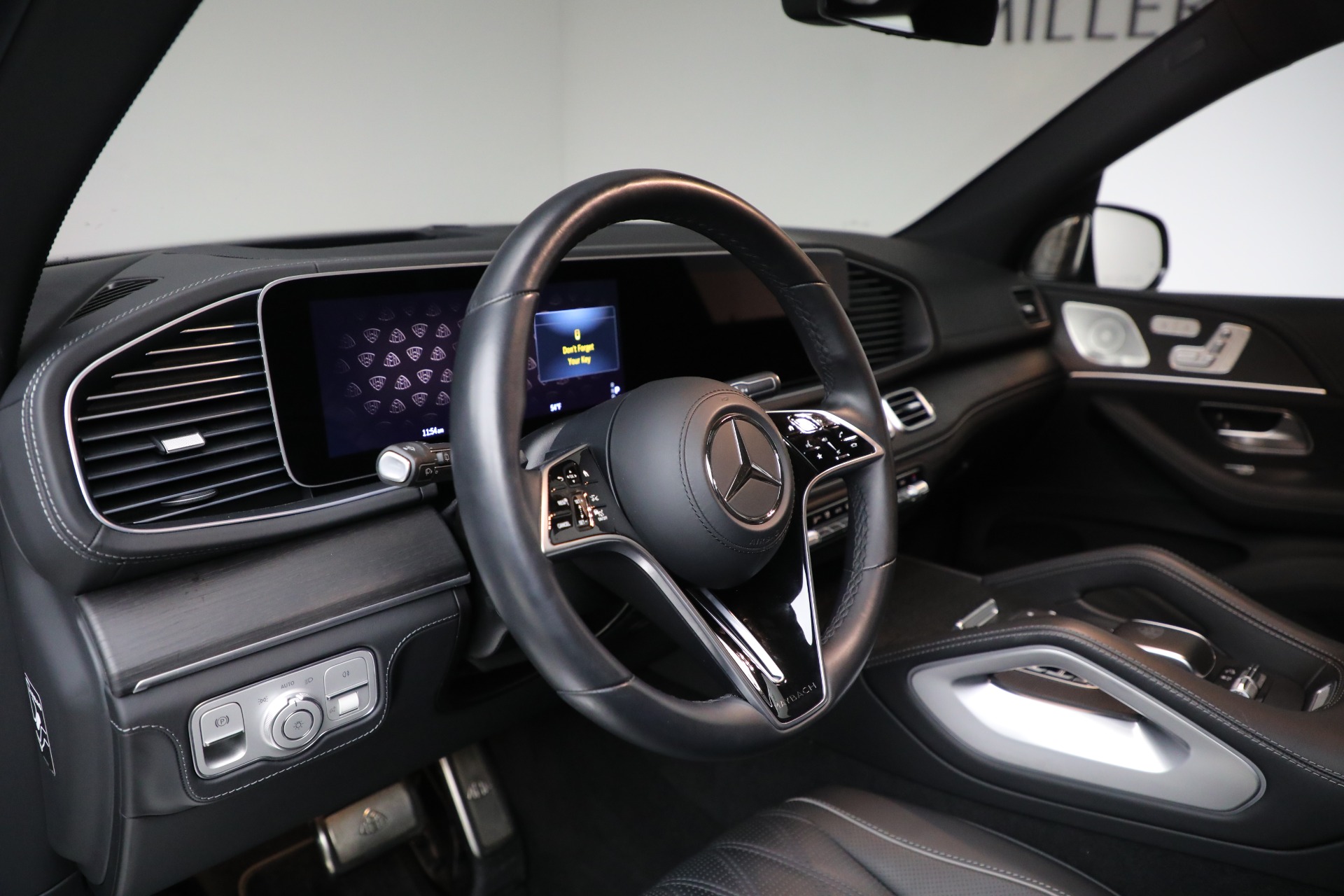 Used-2024-Mercedes-Benz-Maybach-GLS-600-4MATIC