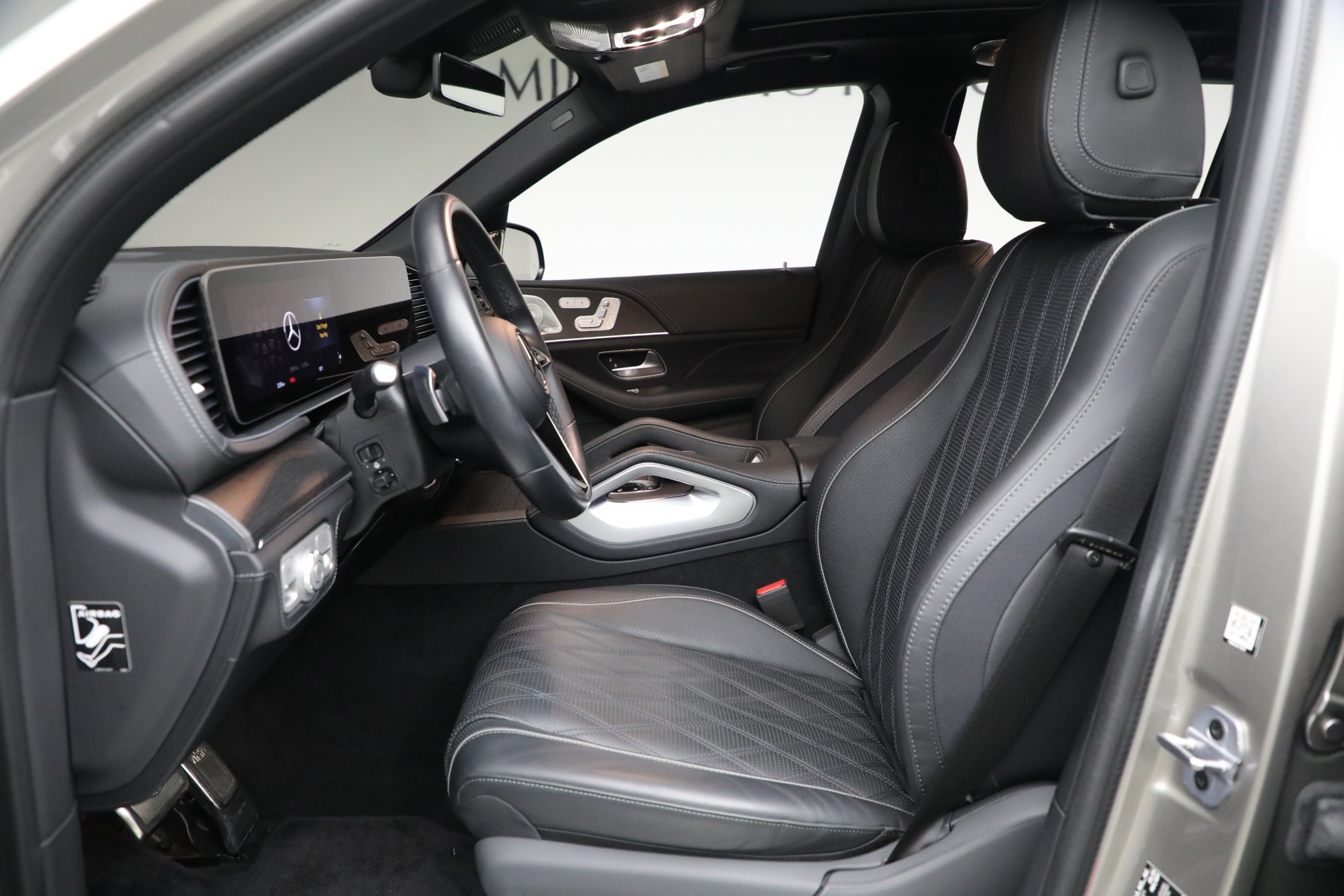 Used-2024-Mercedes-Benz-Maybach-GLS-600-4MATIC