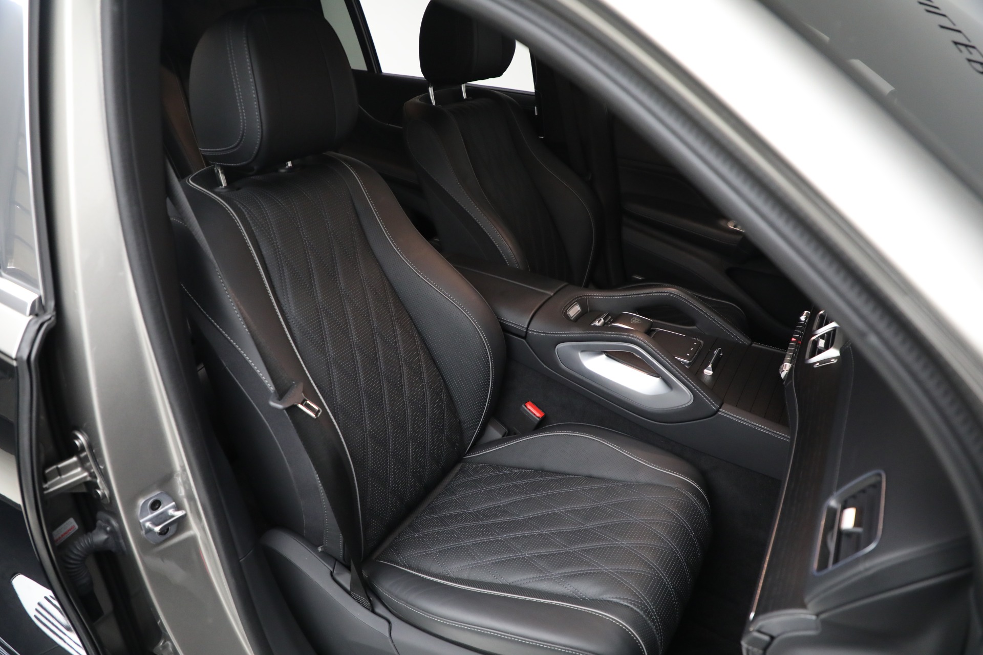 Used-2024-Mercedes-Benz-Maybach-GLS-600-4MATIC