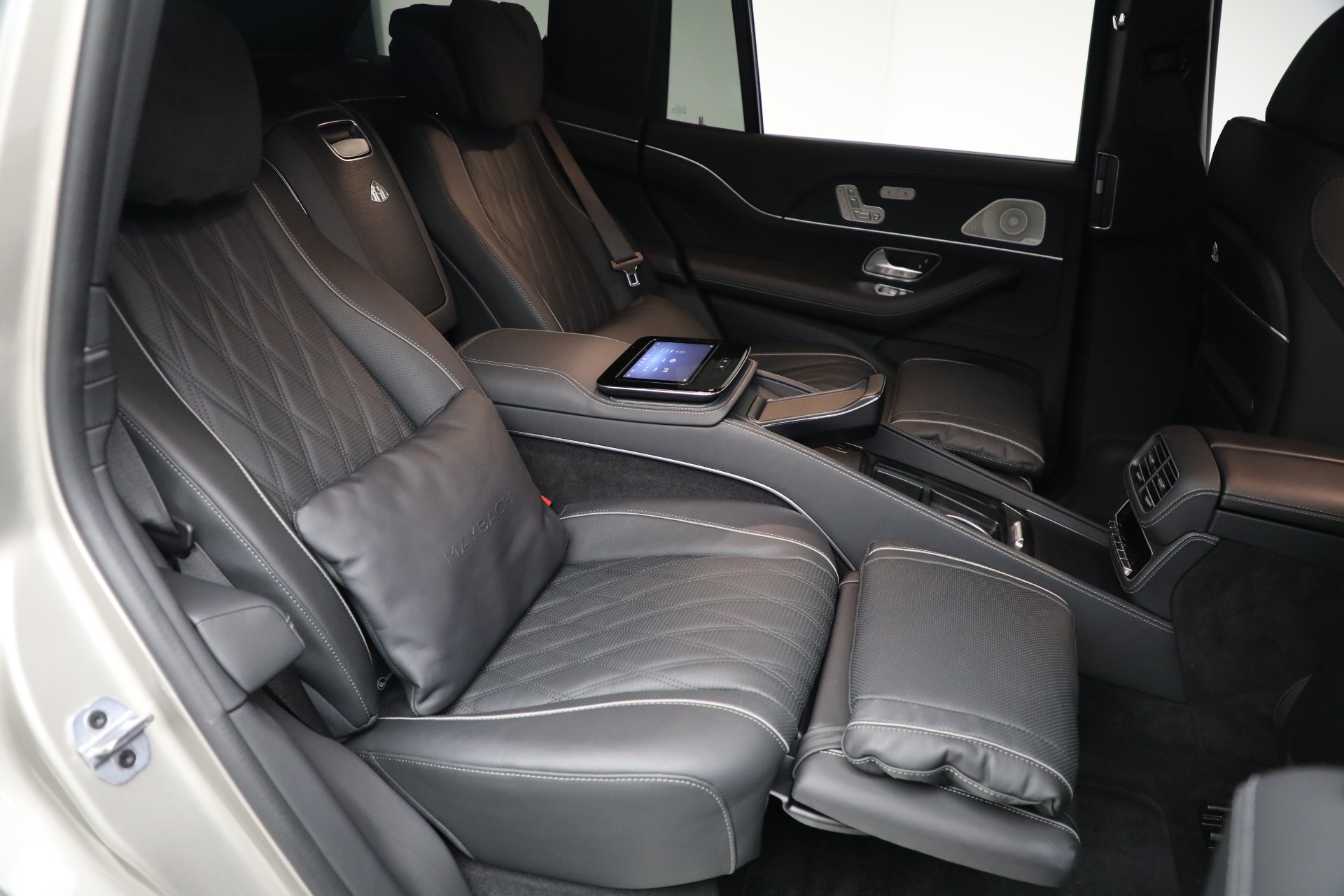 Used-2024-Mercedes-Benz-Maybach-GLS-600-4MATIC