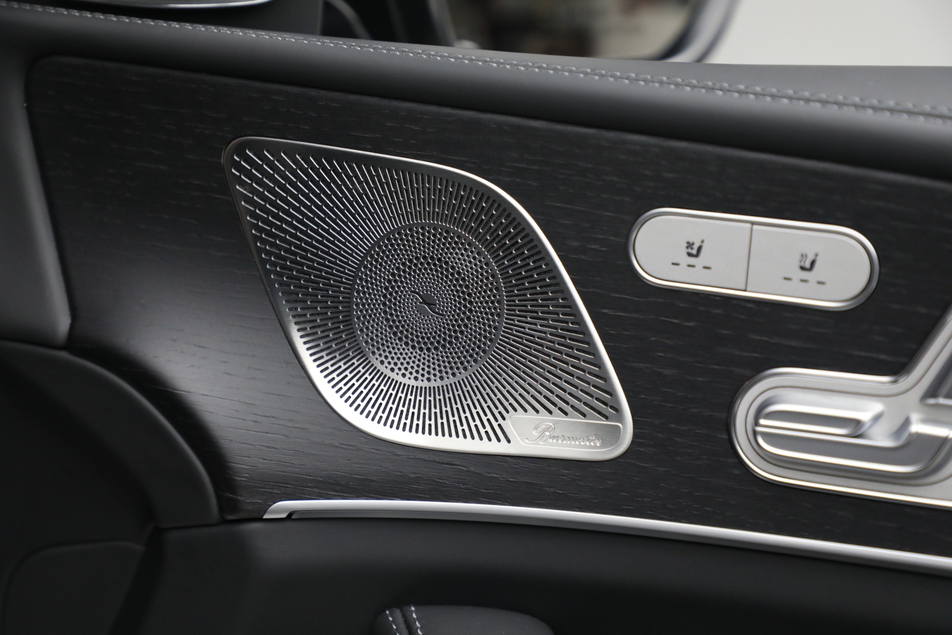 Used-2024-Mercedes-Benz-Maybach-GLS-600-4MATIC