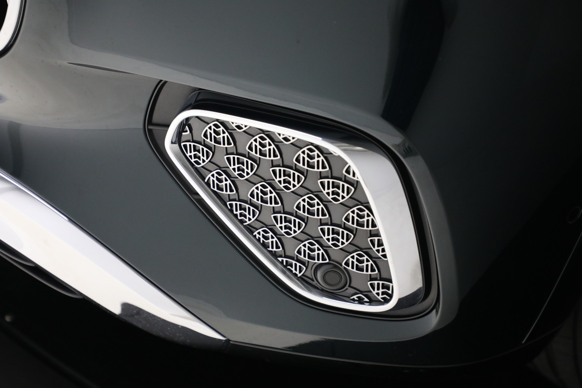 Used-2024-Mercedes-Benz-Maybach-GLS-600-4MATIC