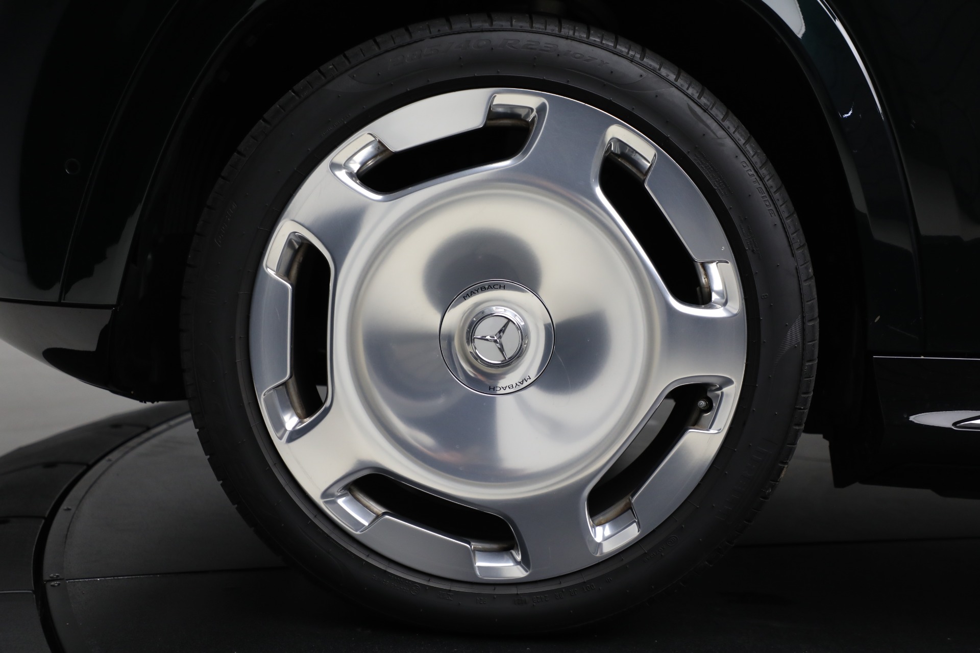 Used-2024-Mercedes-Benz-Maybach-GLS-600-4MATIC