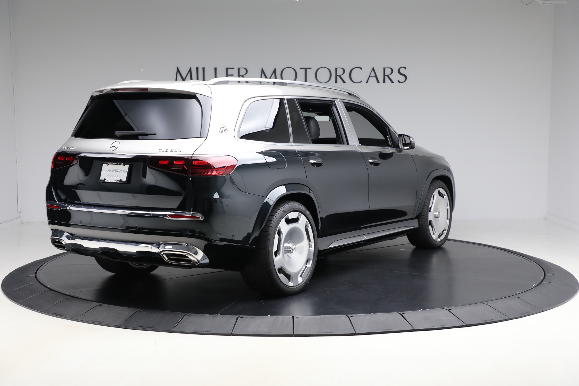 Used-2024-Mercedes-Benz-Maybach-GLS-600-4MATIC