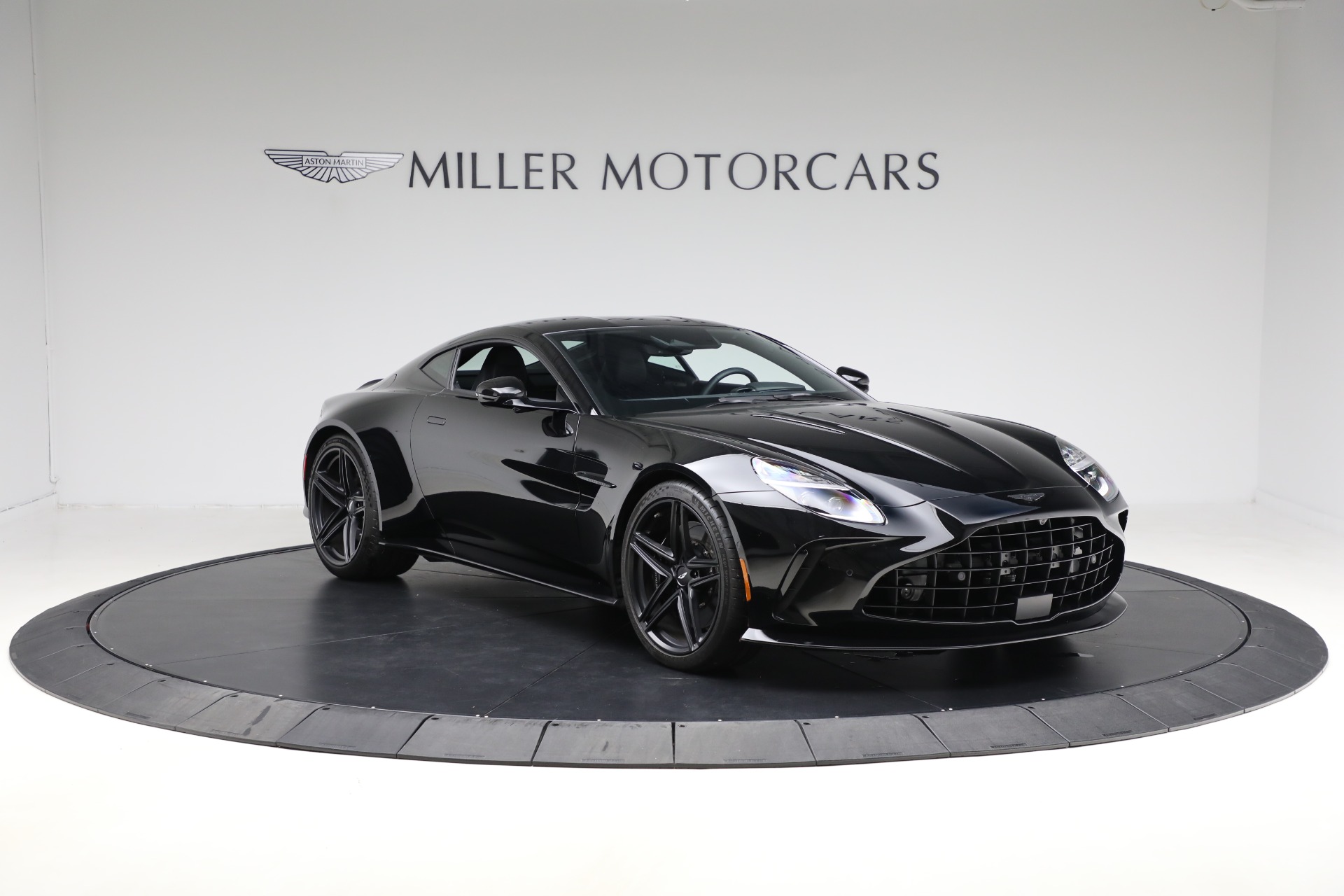 Used-2025-Aston-Martin-Vantage