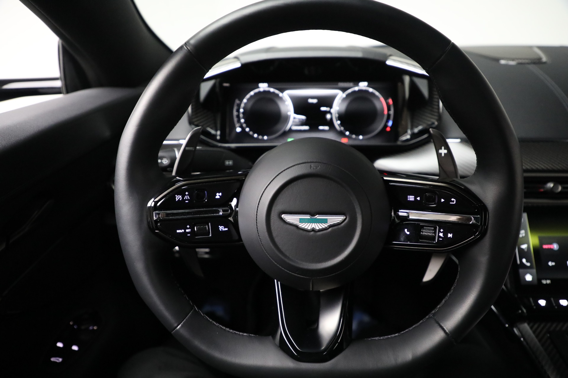 Used-2025-Aston-Martin-Vantage