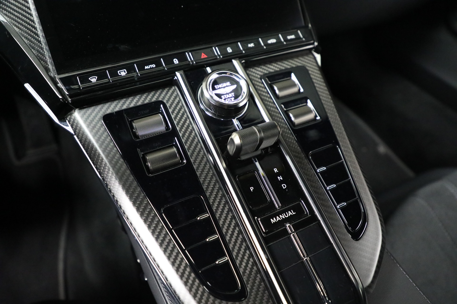 Used-2025-Aston-Martin-Vantage