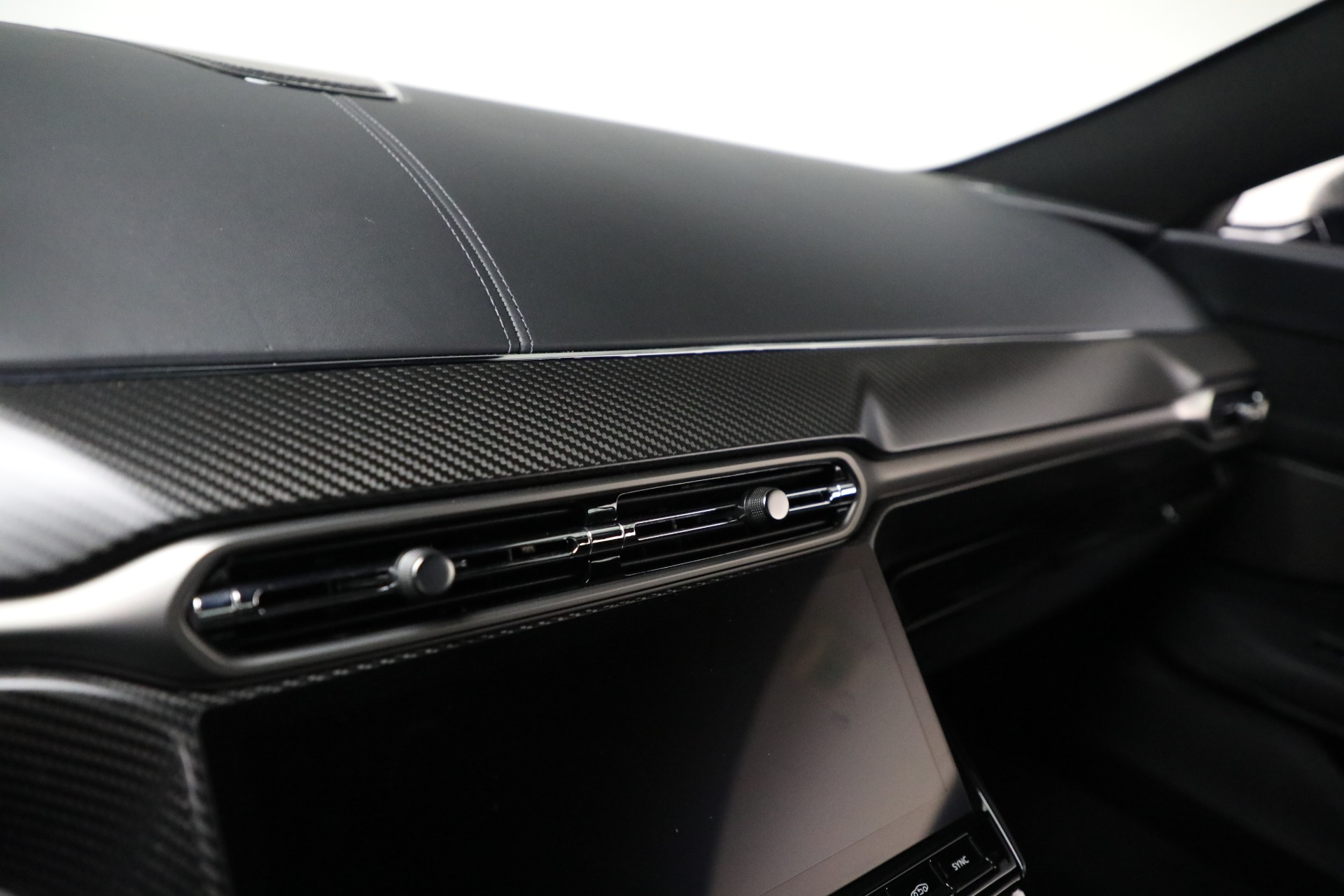 Used-2025-Aston-Martin-Vantage