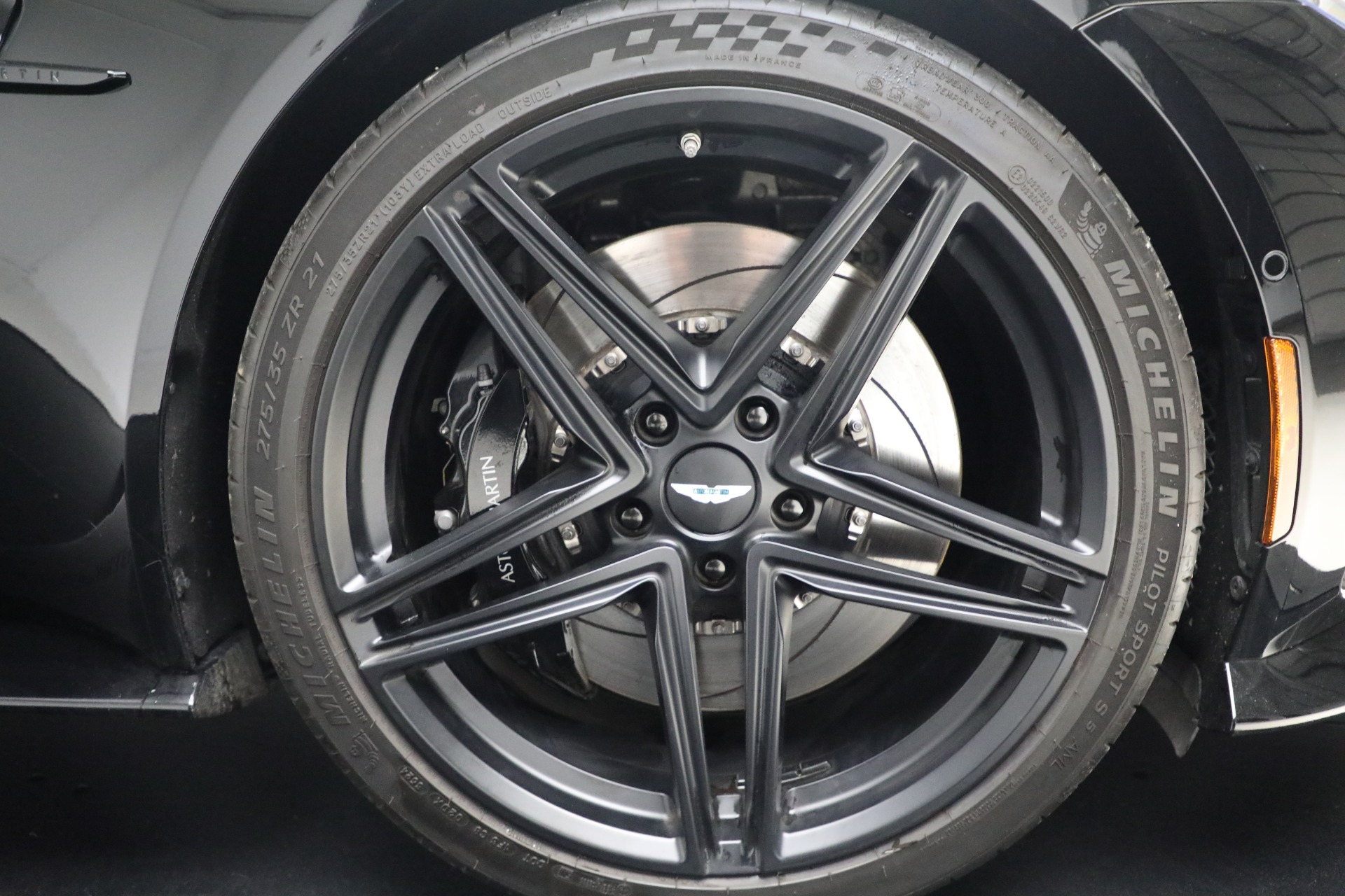 Used-2025-Aston-Martin-Vantage