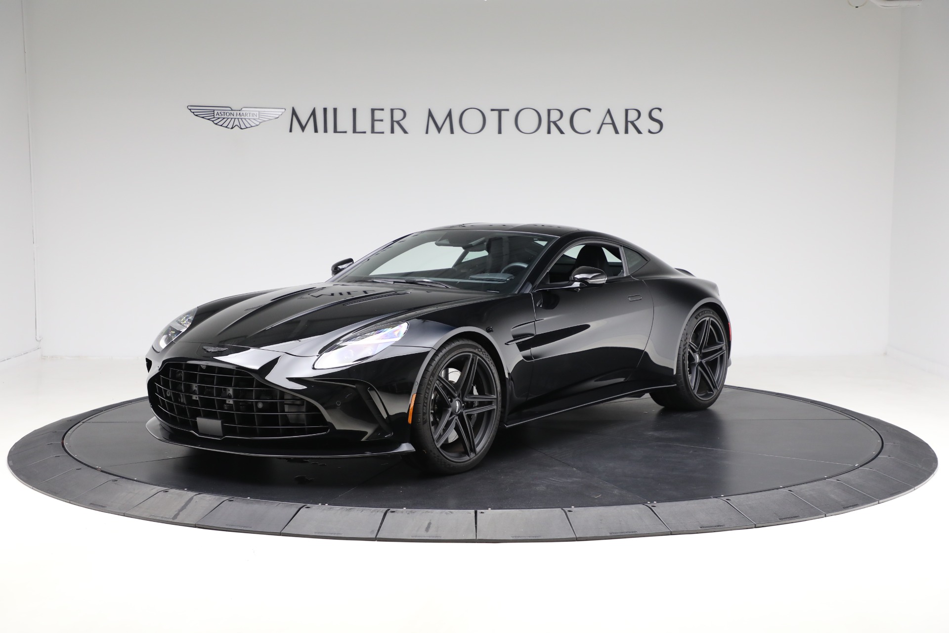Used-2025-Aston-Martin-Vantage