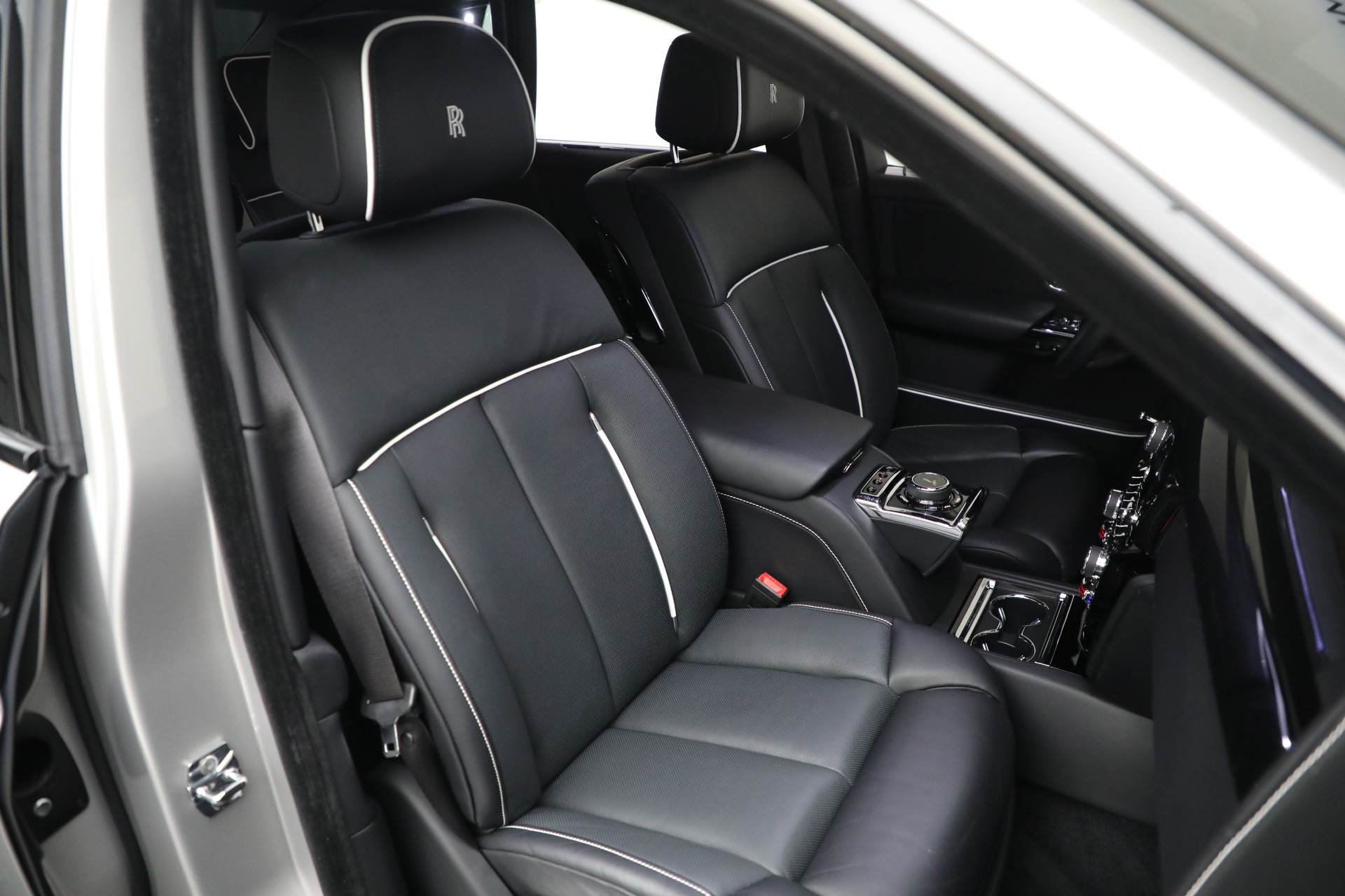 Used-2023-Rolls-Royce-Phantom